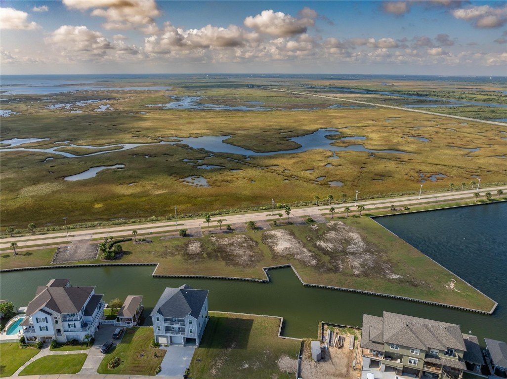 47 Shell Key Property Photo 10