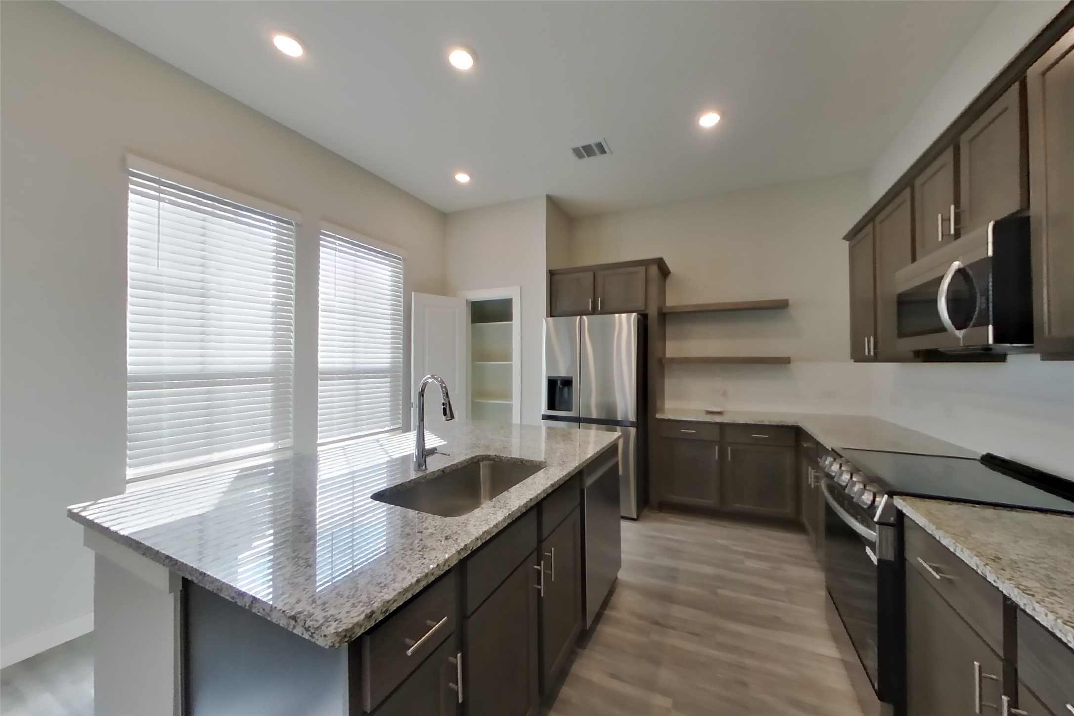 22818 Terrazzo Drive Property Photo 4