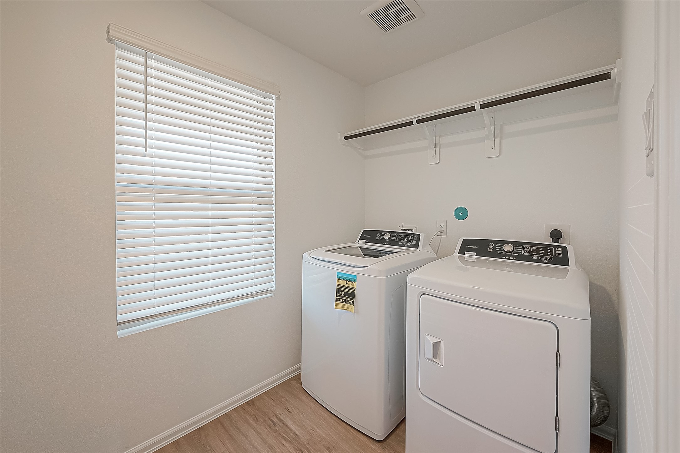 27123 Breakaway Lane Property Photo 11