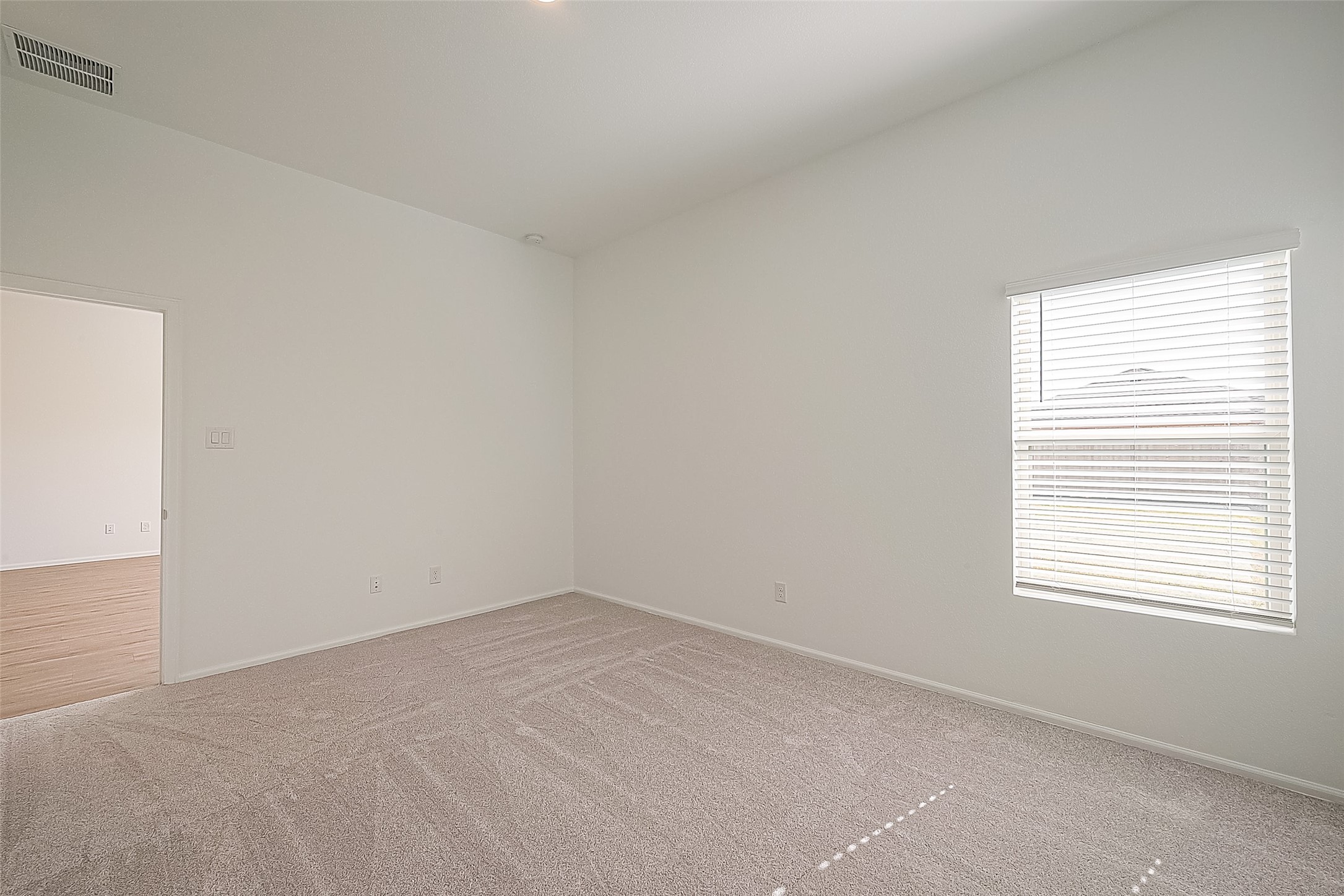 27123 Breakaway Lane Property Photo 17