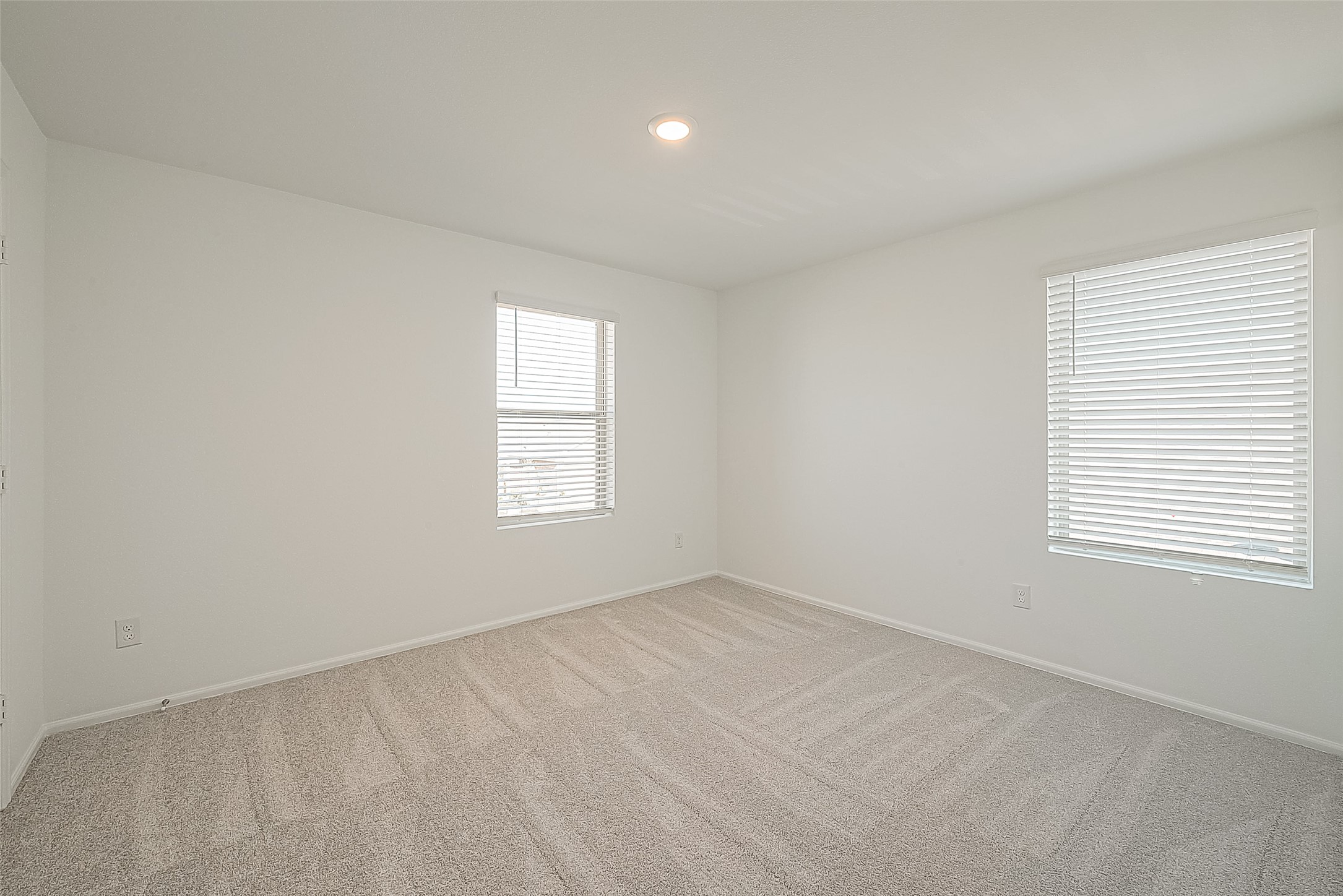 27123 Breakaway Lane Property Photo 23