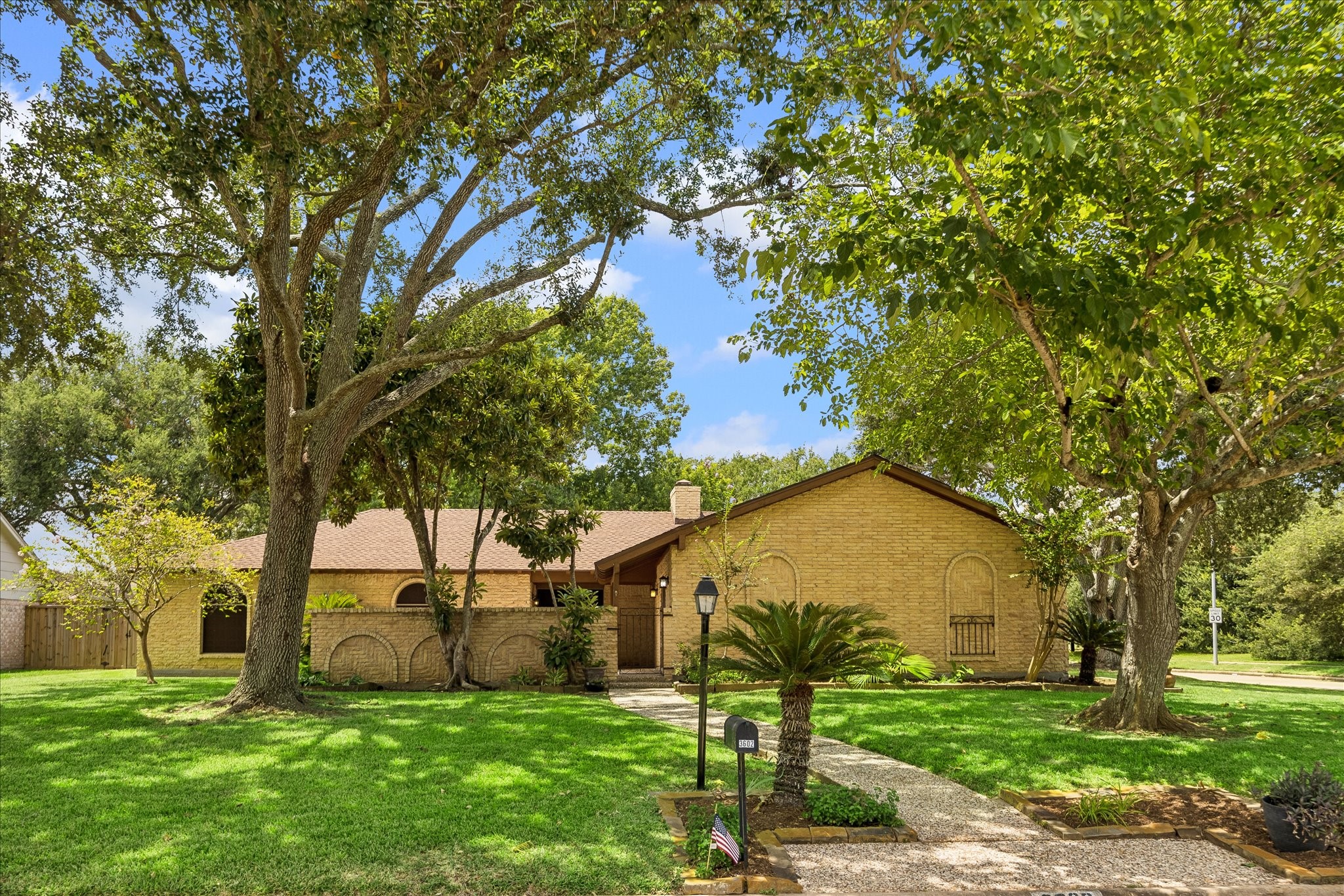 3602 Pine Court Property Photo 3