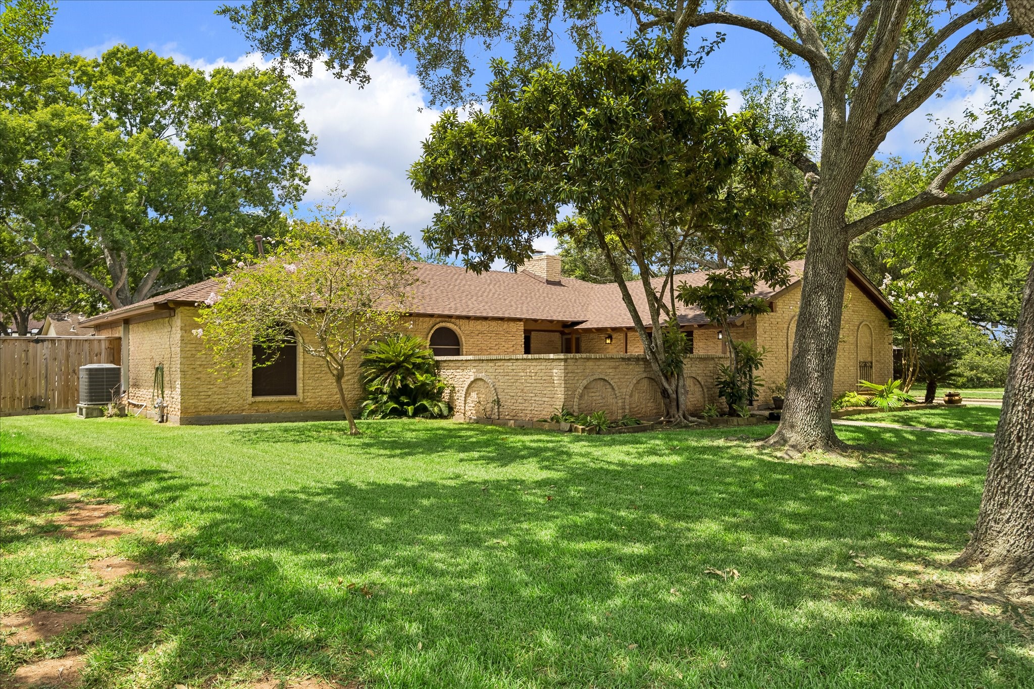 3602 Pine Court Property Photo 4