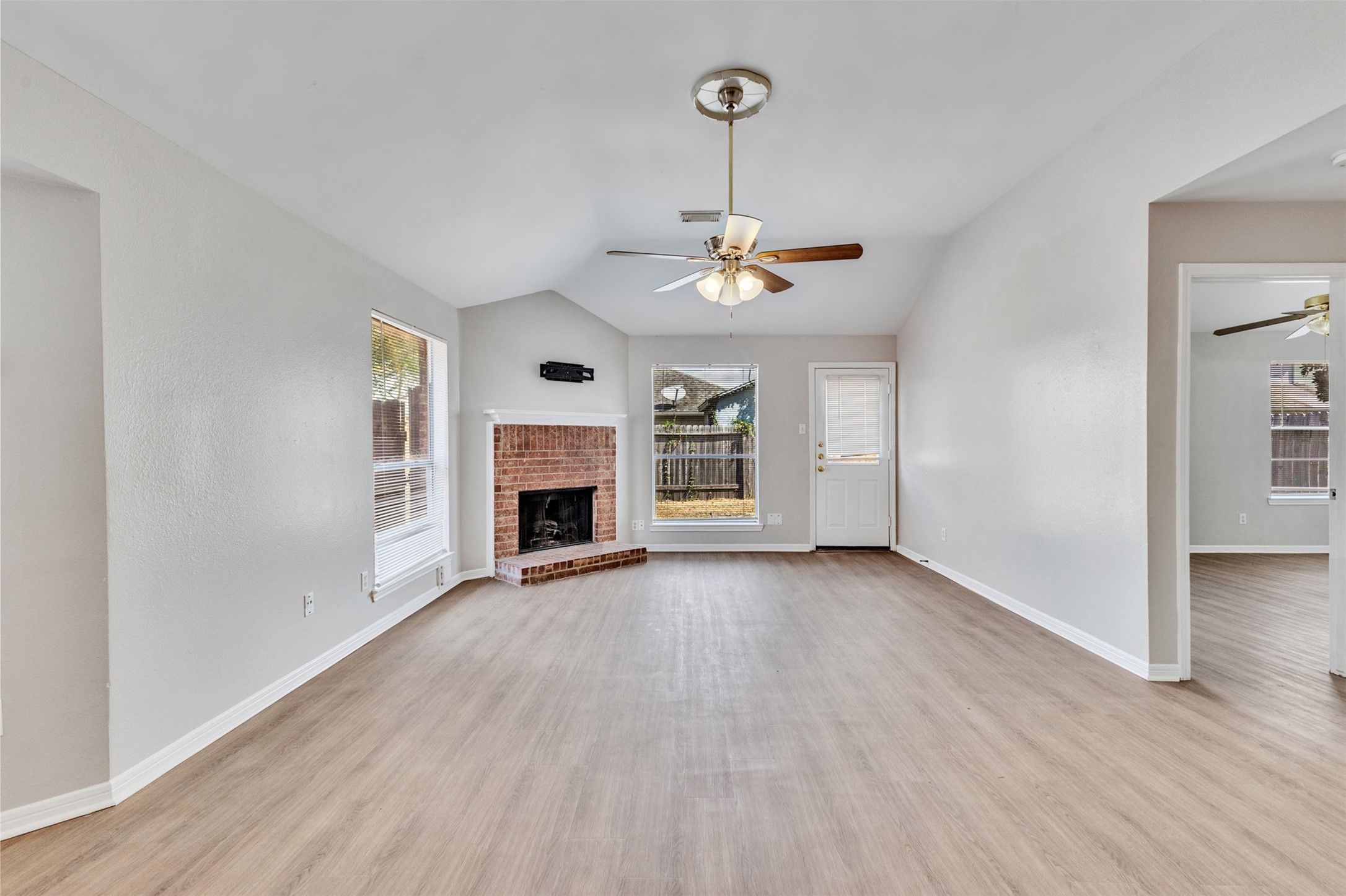 7434 Parkland Manor Drive Property Photo 7