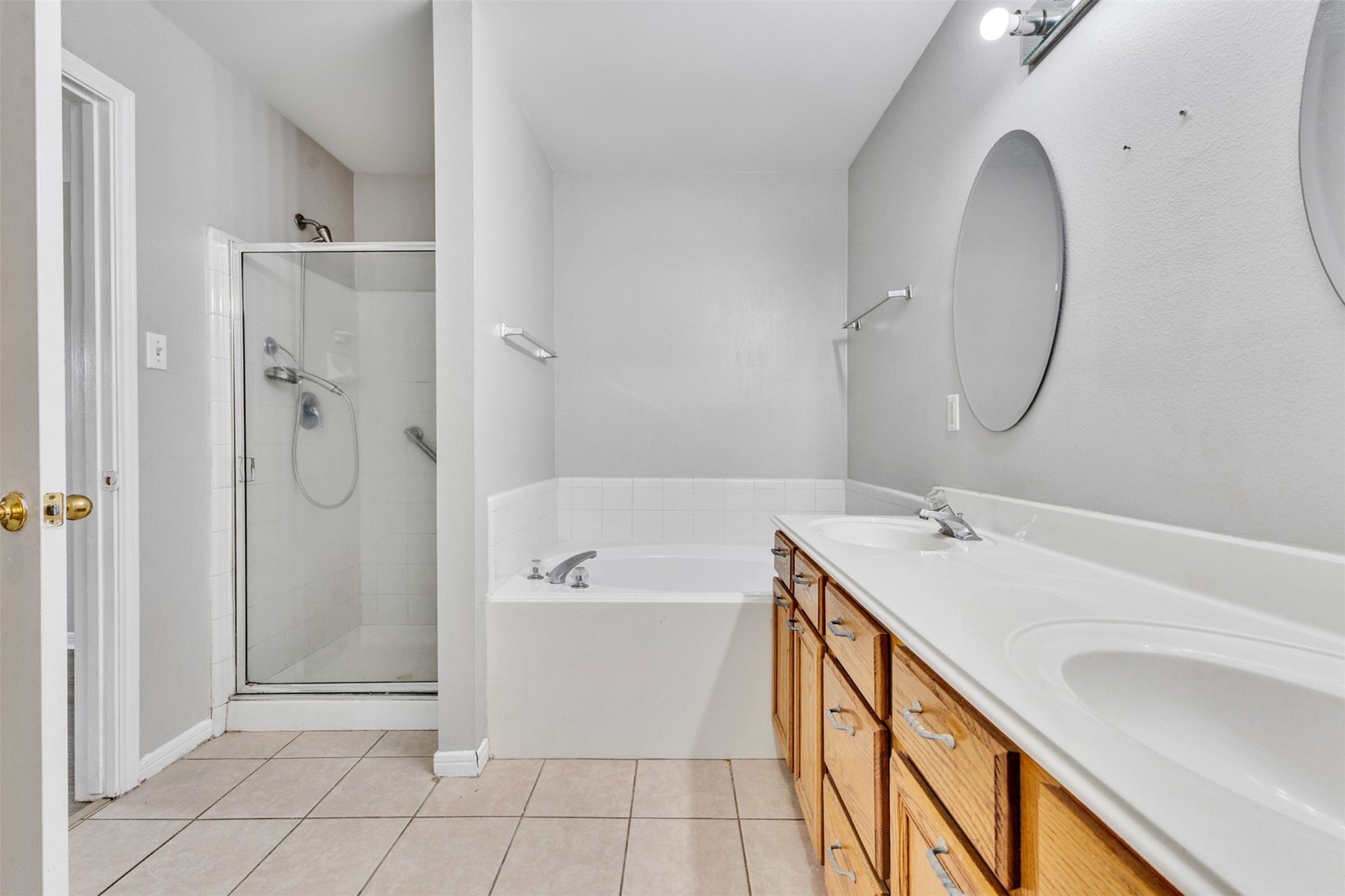 7434 Parkland Manor Drive Property Photo 14