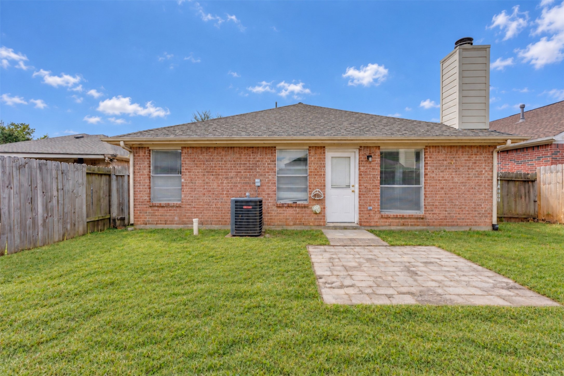 7434 Parkland Manor Drive Property Photo 22