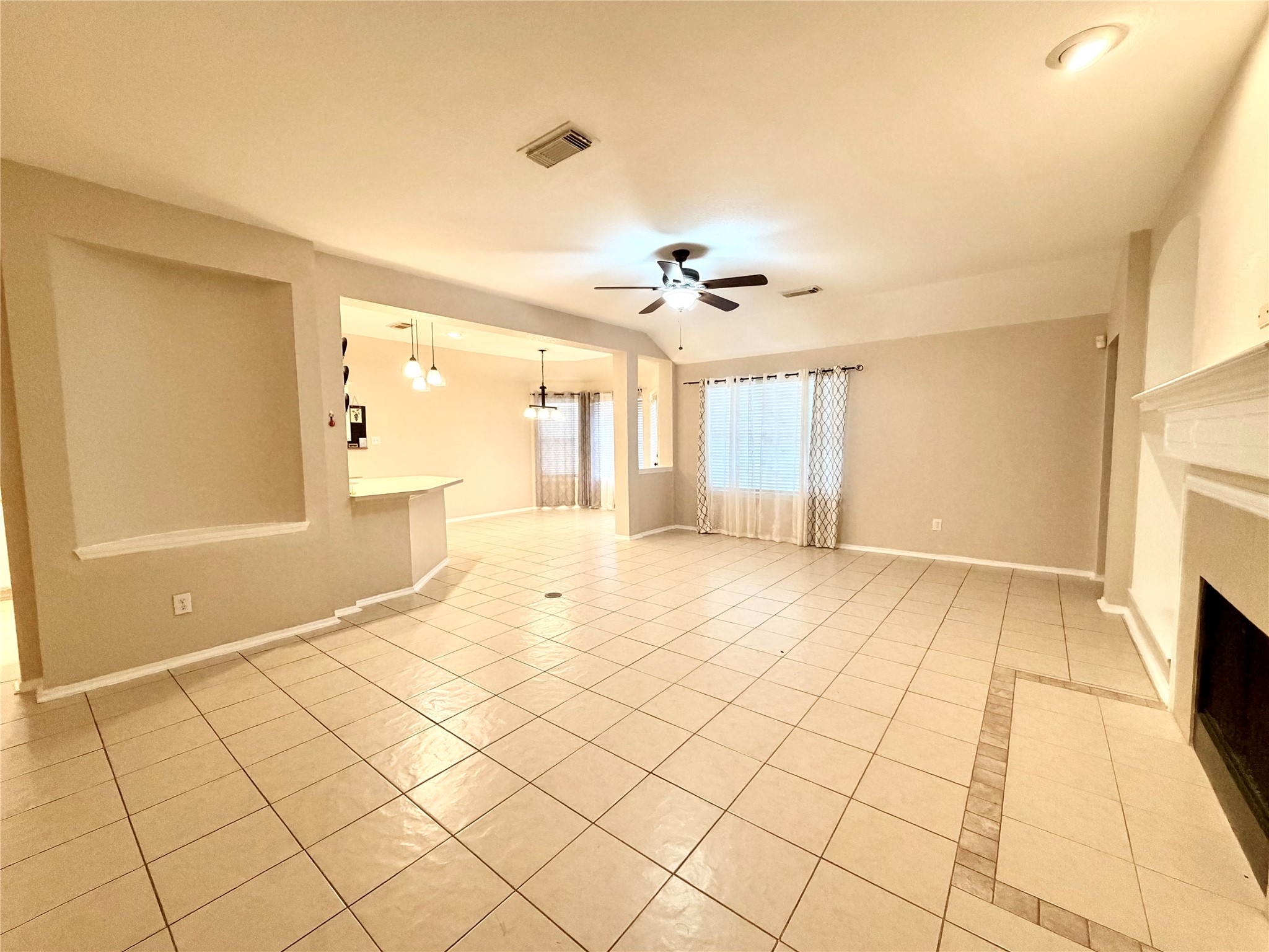 16606 Cold Harbor Lane Property Photo 3