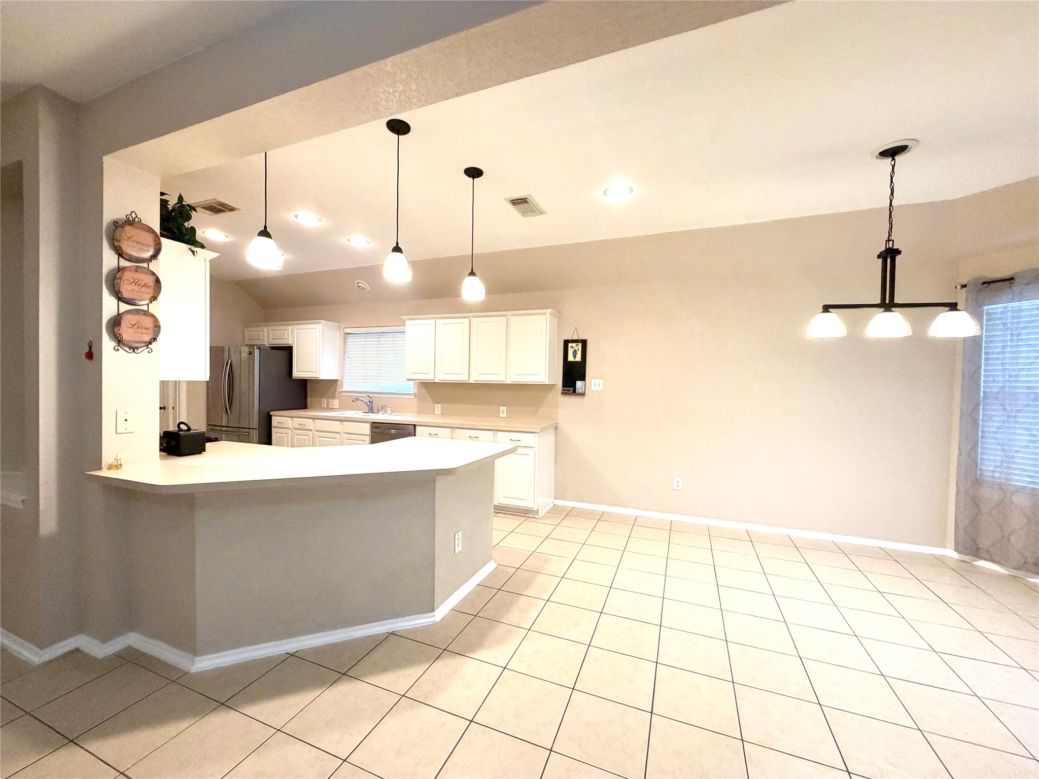 16606 Cold Harbor Lane Property Photo 5