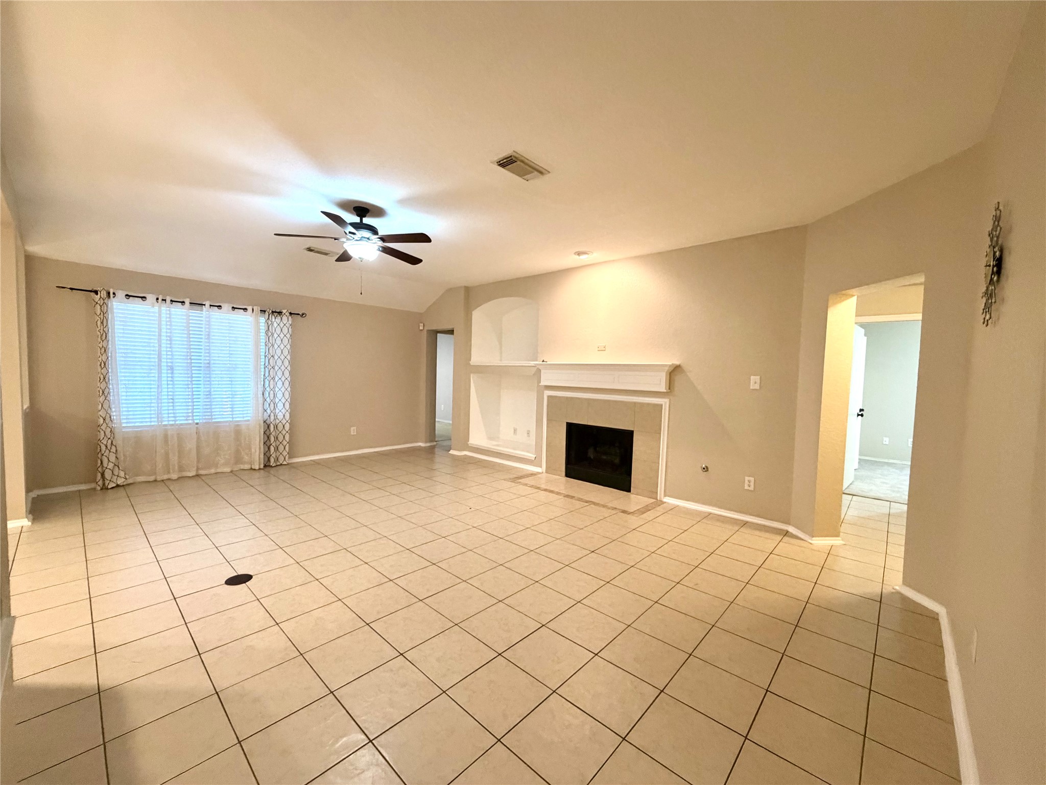 16606 Cold Harbor Lane Property Photo 8