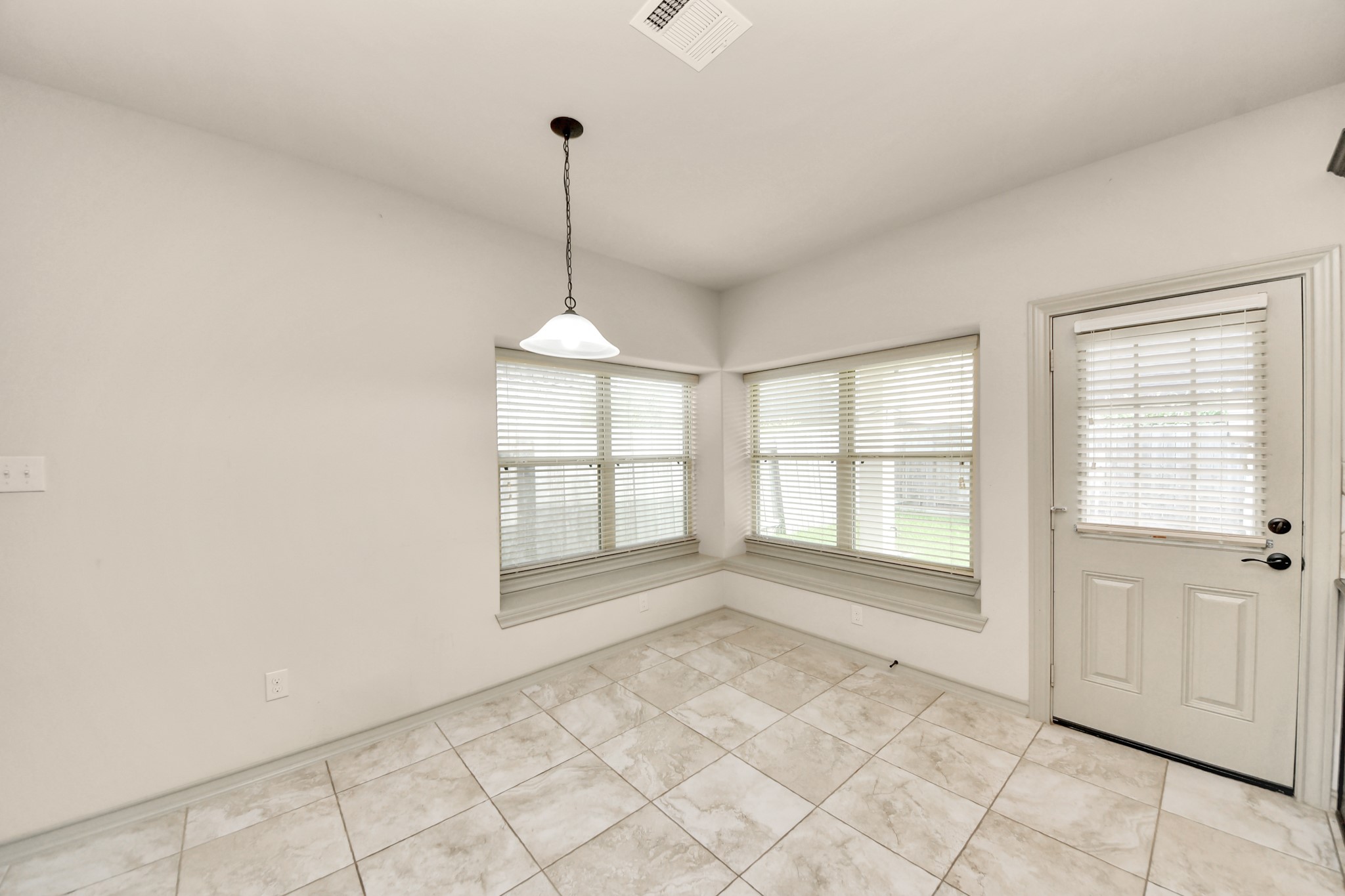 2339 Argos Drive Property Photo 11