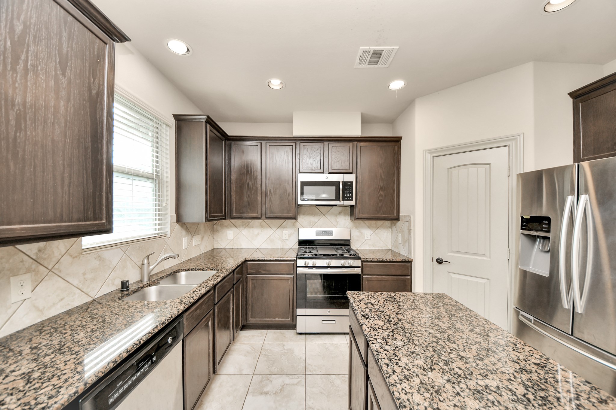 2339 Argos Drive Property Photo 14