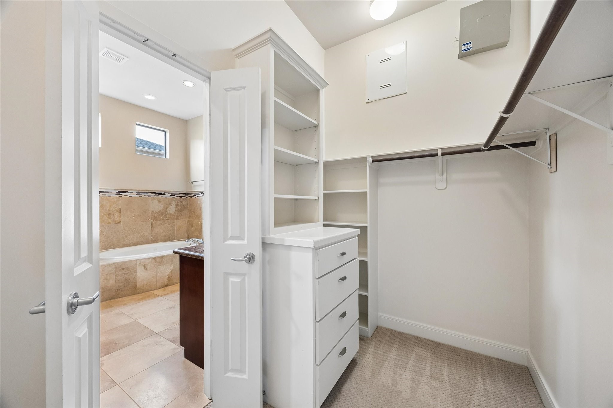 1912 Woodbury Street Property Photo 29