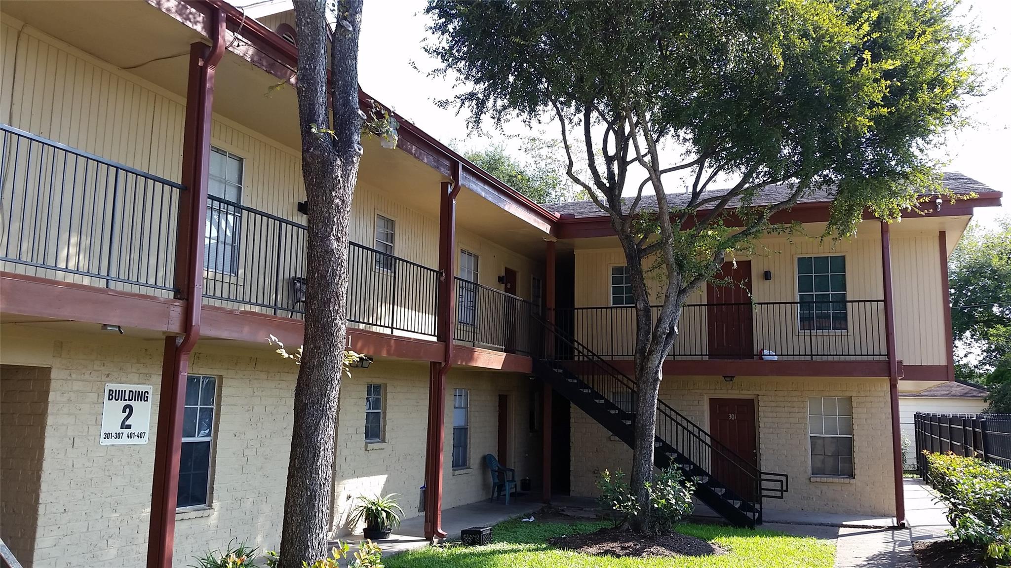 4710 Airport Boulevard # 203, Houston TX 77048 Property Photo 1