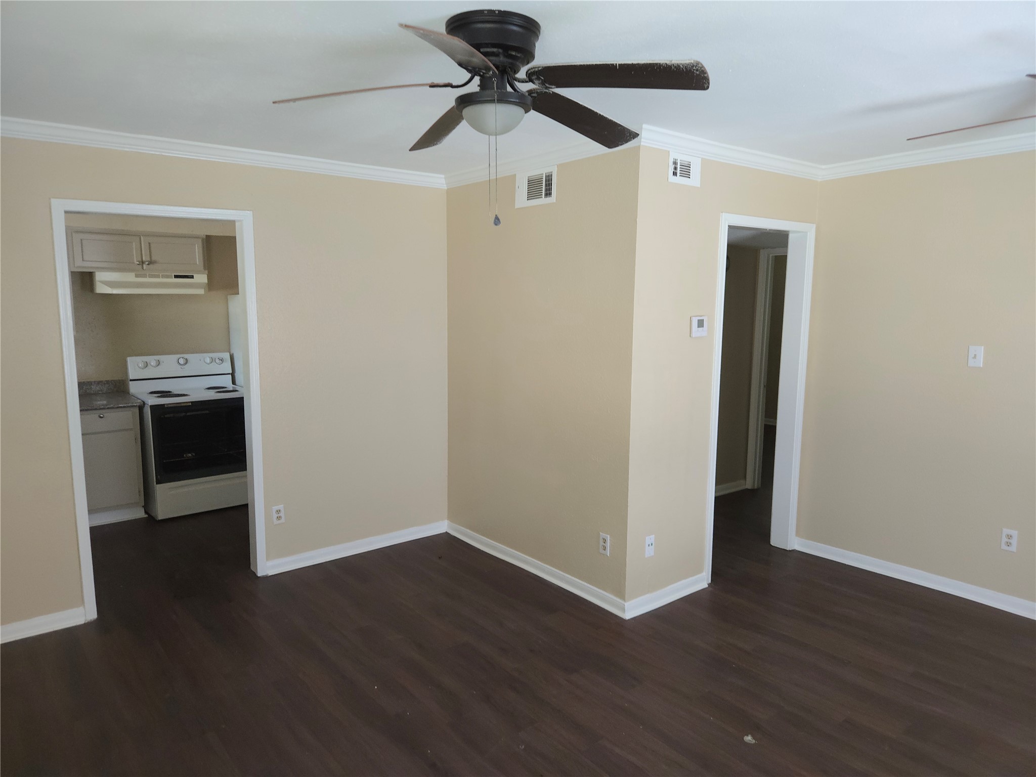 4710 Airport Boulevard 203 Property Photo 3