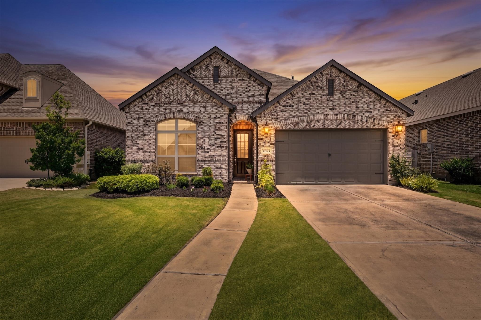 4253 Arbor Crest Lane, Manvel TX 77578 Property Photo 1