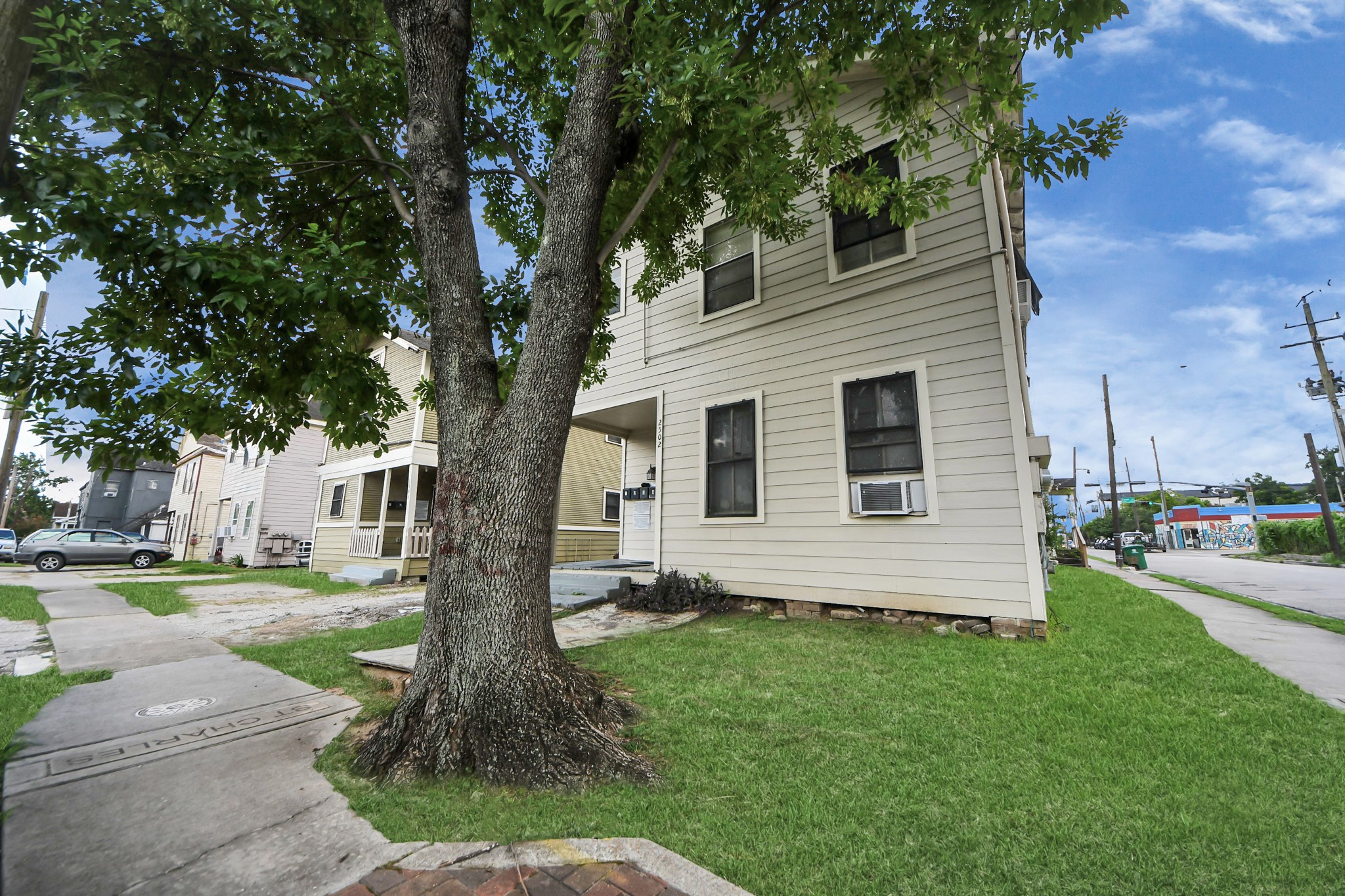 2502 Saltus Street 4 Property Photo 3