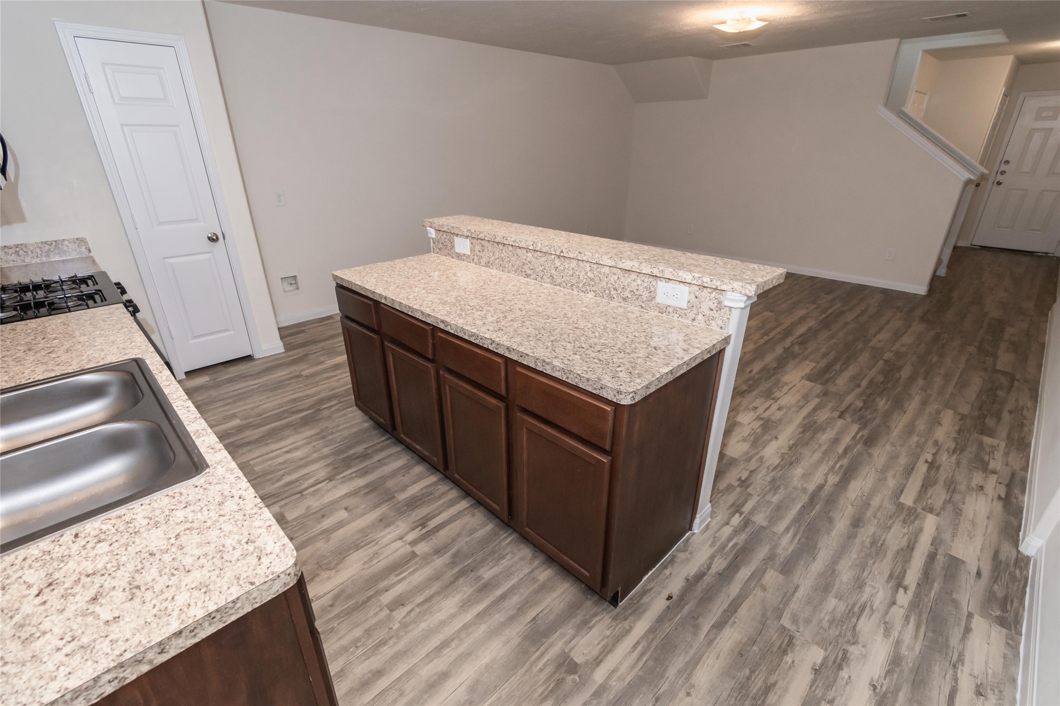 21723 N Werrington Way A Property Photo 6