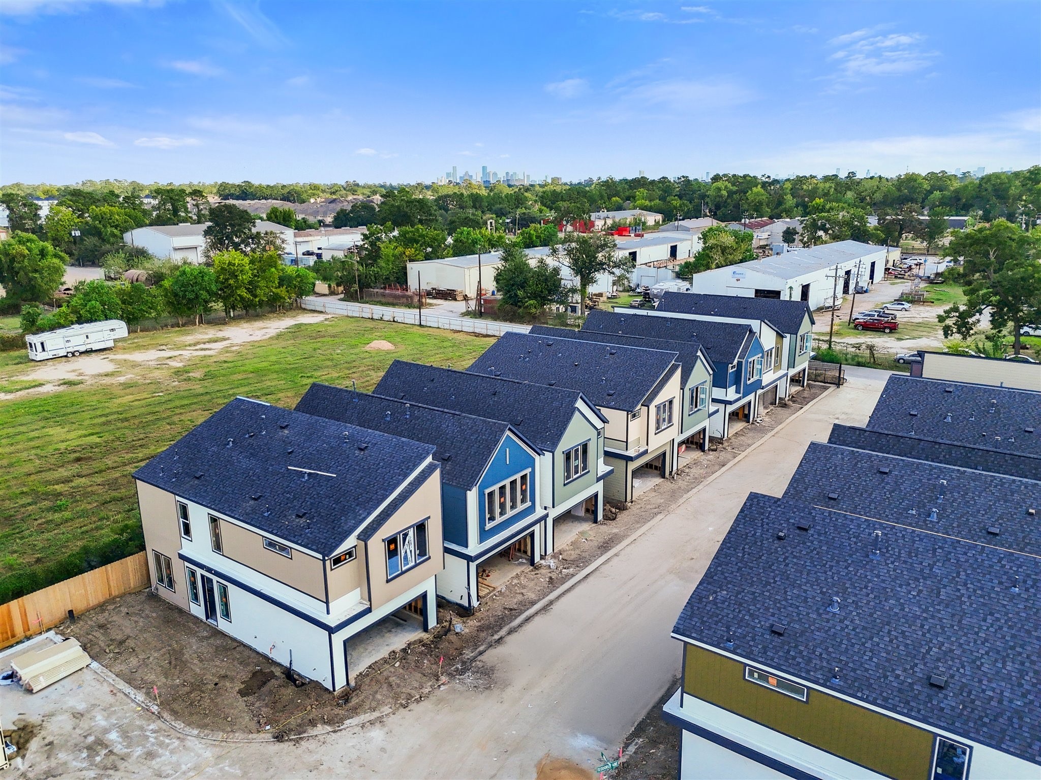 5308 Teodoro Lane Property Photo 4