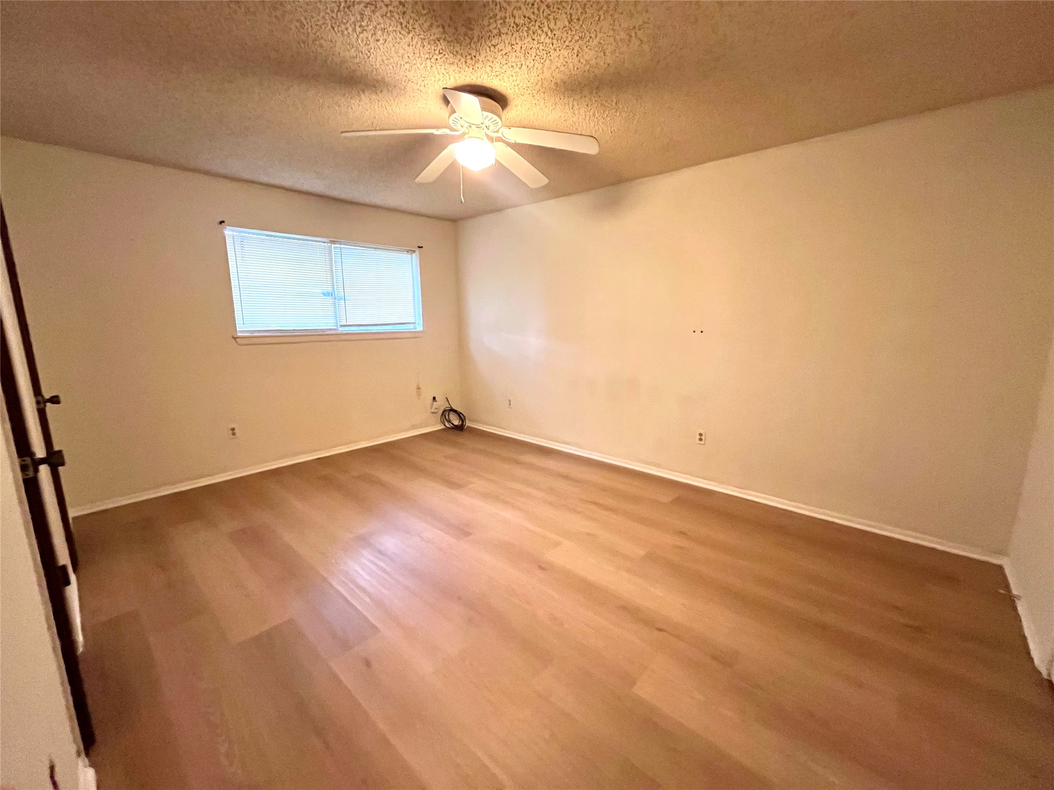 612 Earls Court Property Photo 4