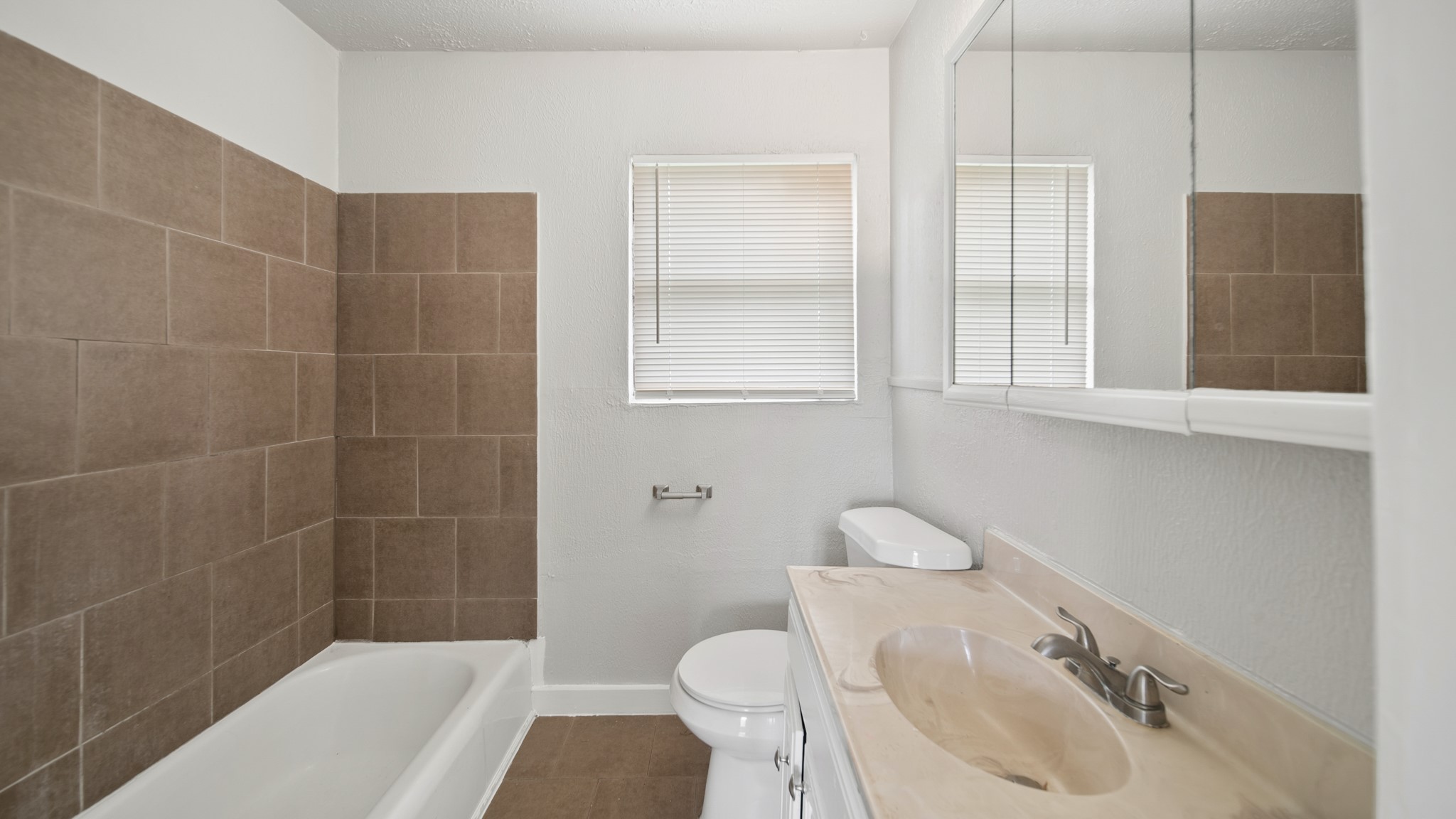 1213 Hector Avenue Property Photo 9