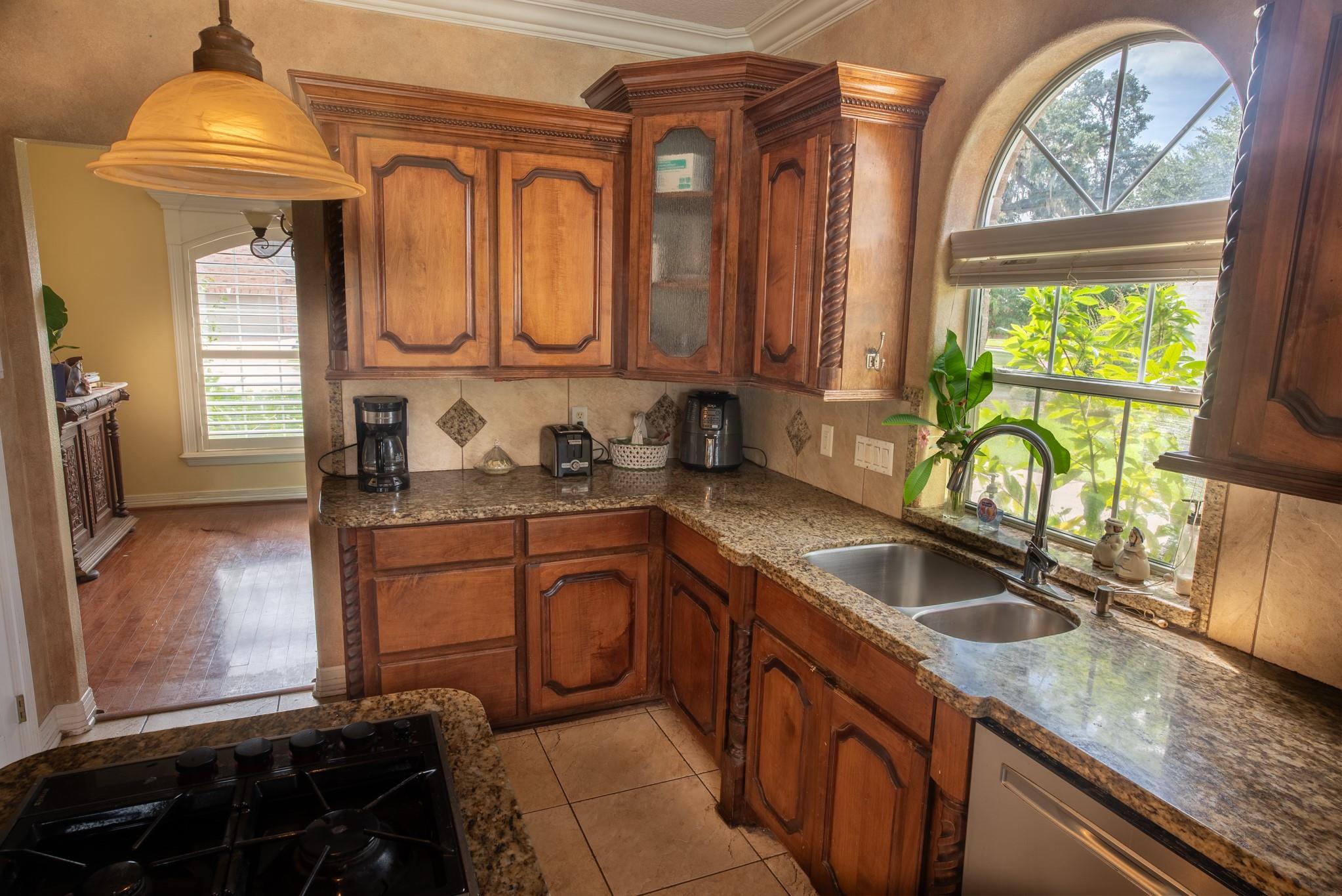53 Northwood Court, Lake Jackson Tx 77566 Property Photo 10