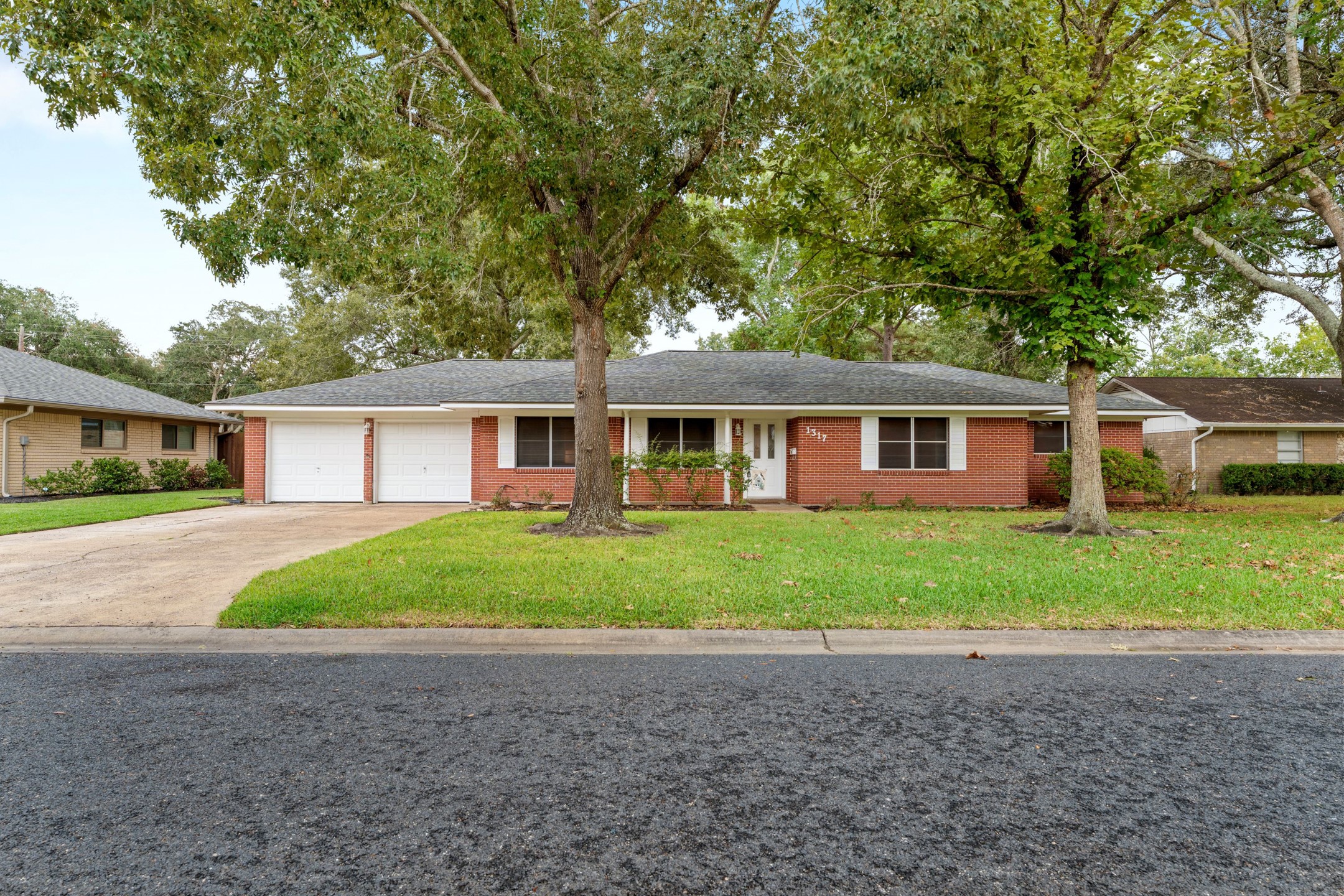 1317 Wallace Street Property Photo 1