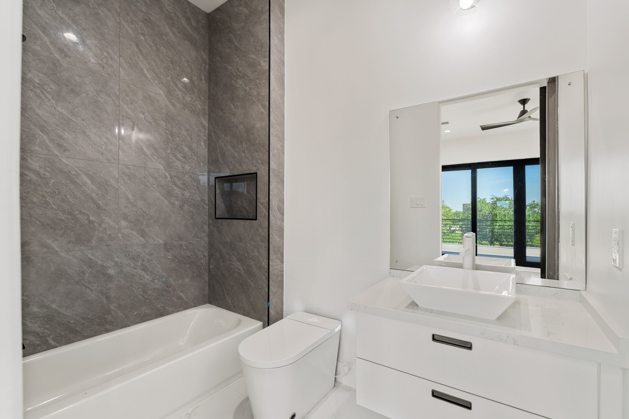 5734 N Braeswood Boulevard Property Photo 31
