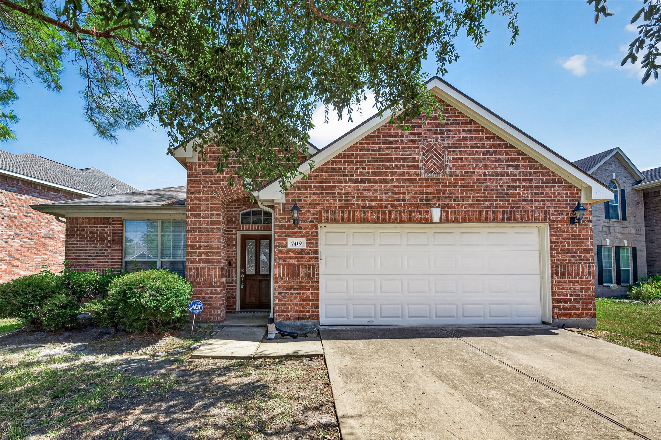 7419 Avalon Trce Property Photo 1