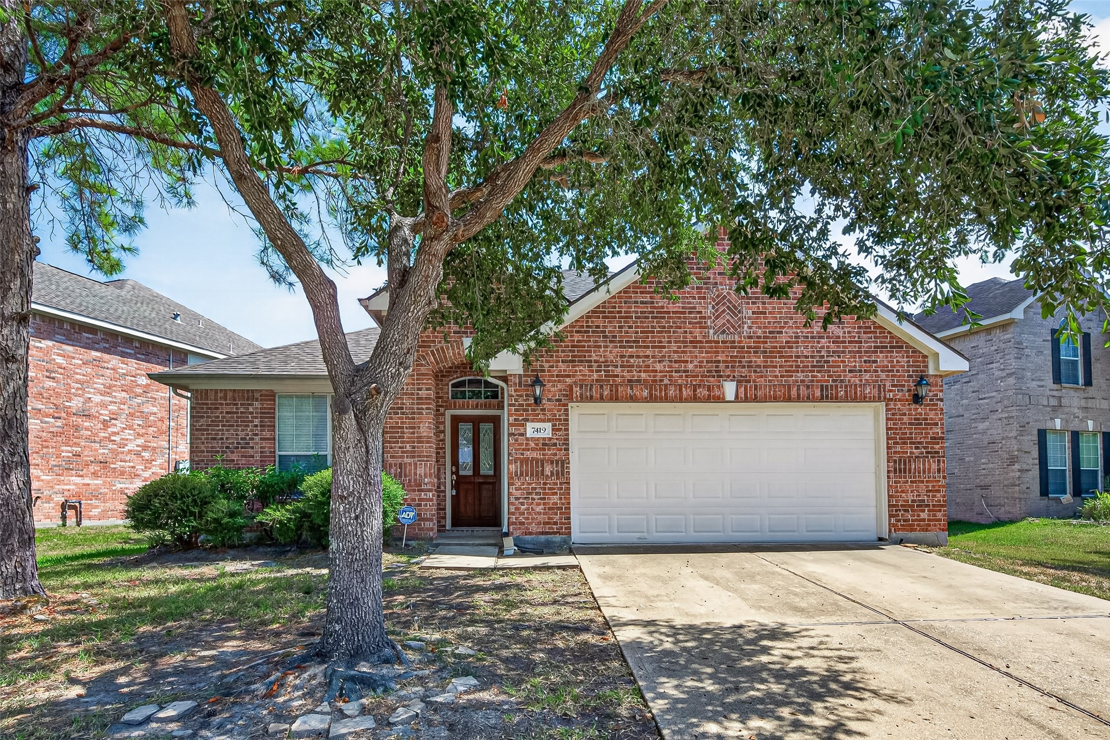 7419 Avalon Trce Property Photo 2