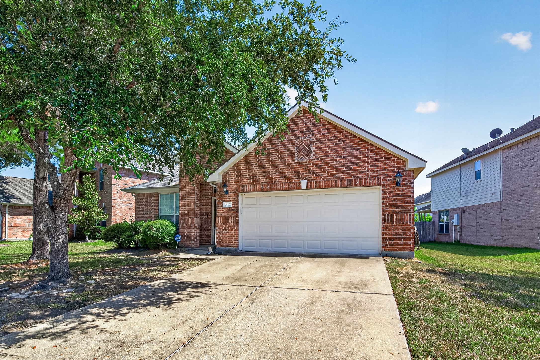 7419 Avalon Trce Property Photo 3