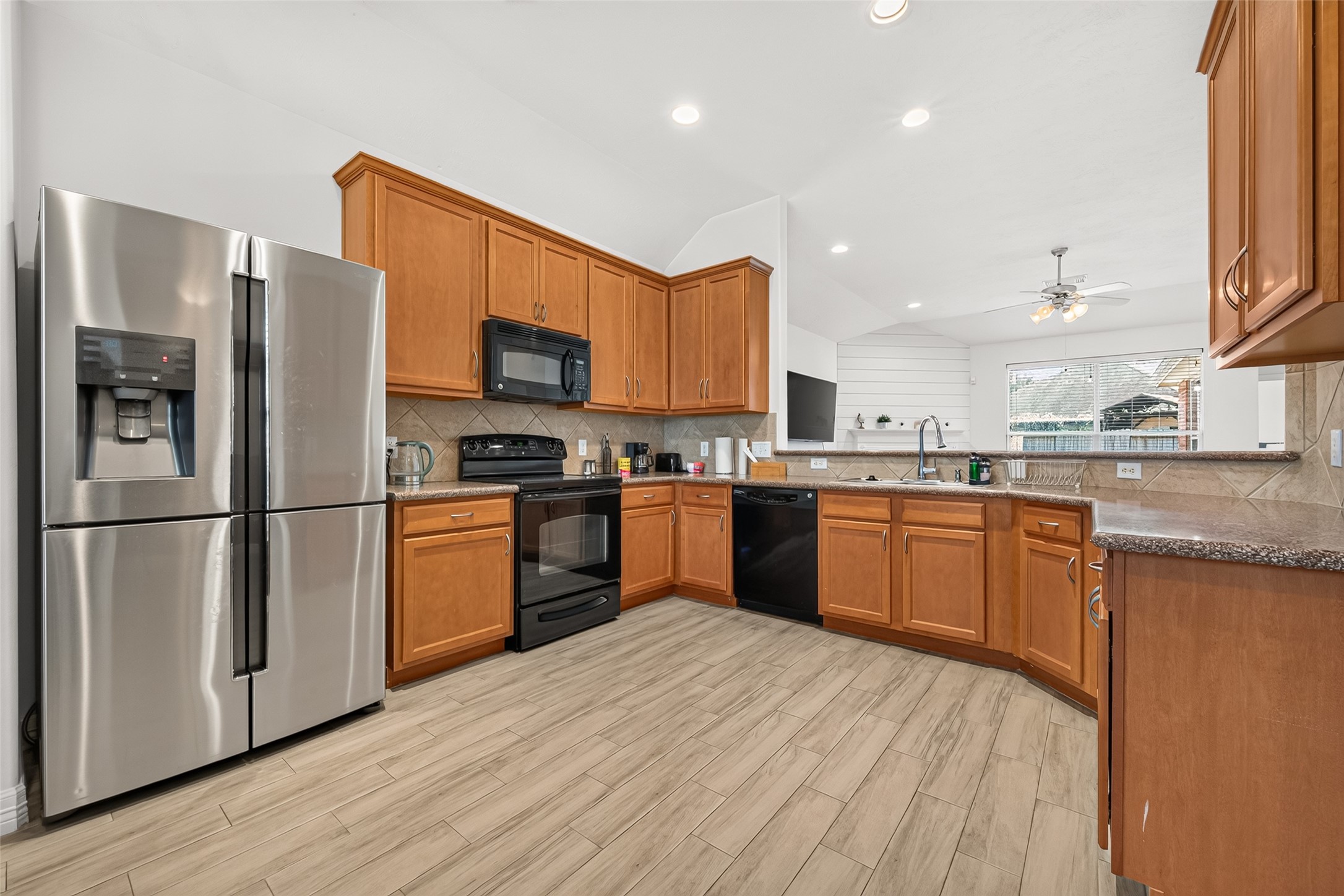 7419 Avalon Trce Property Photo 16
