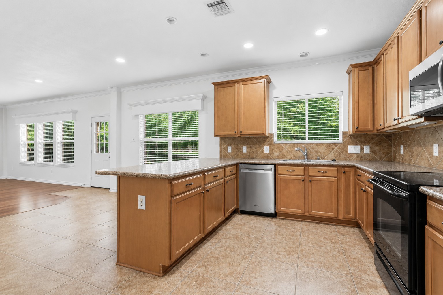 174 Spindle Tree Circle Property Photo 22