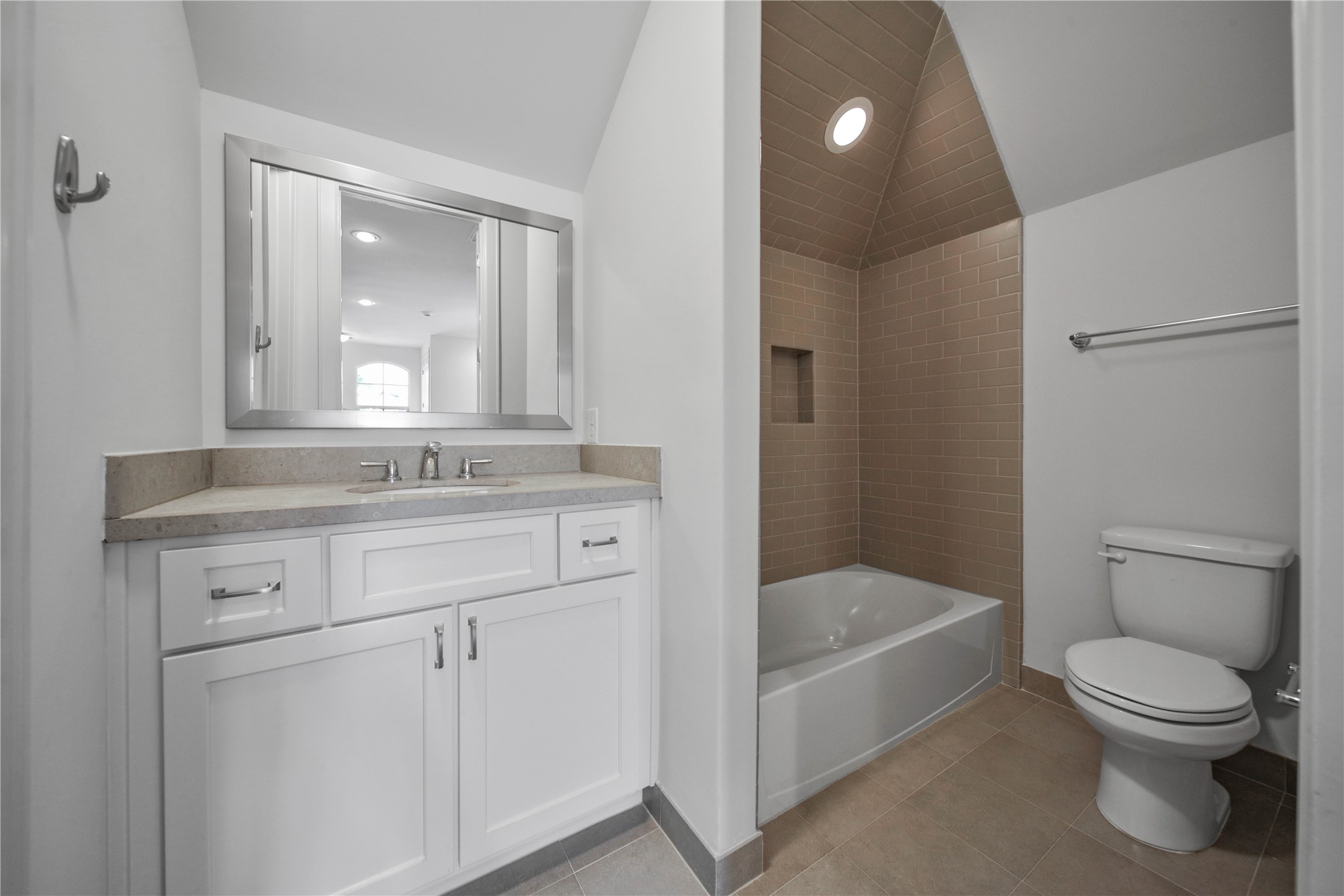 42 Wooded Park Place Property Photo 11