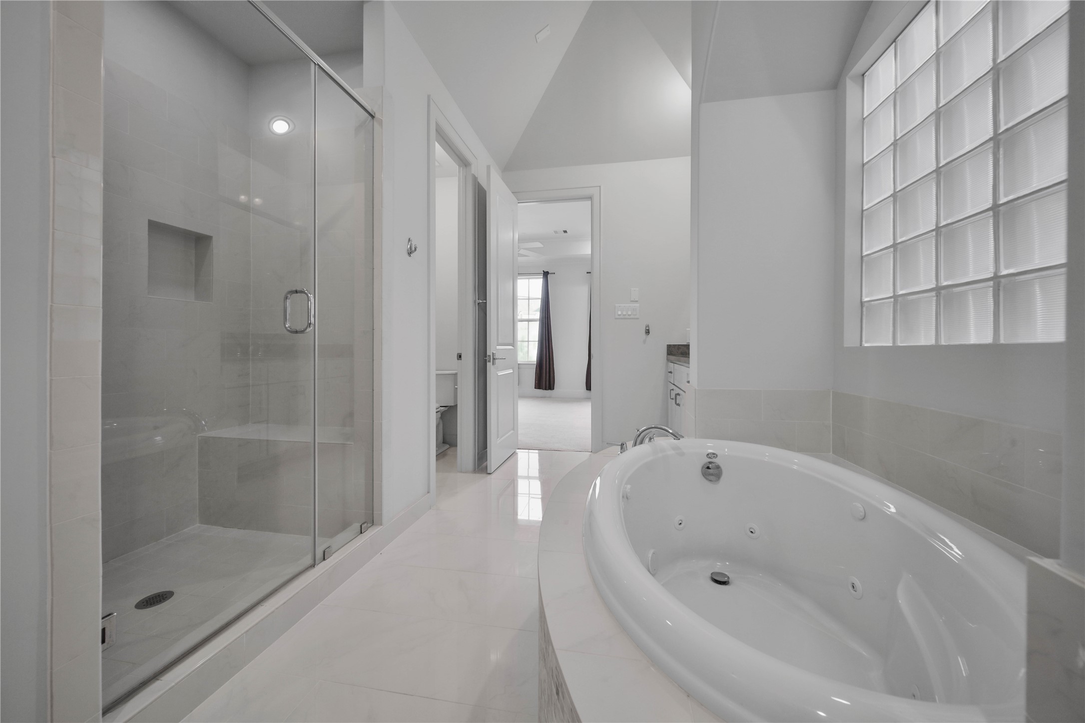 42 Wooded Park Place Property Photo 18