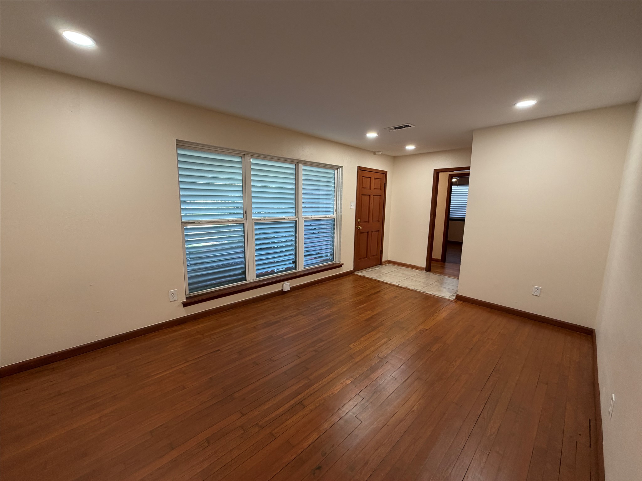 2015 51st Street Property Photo 5