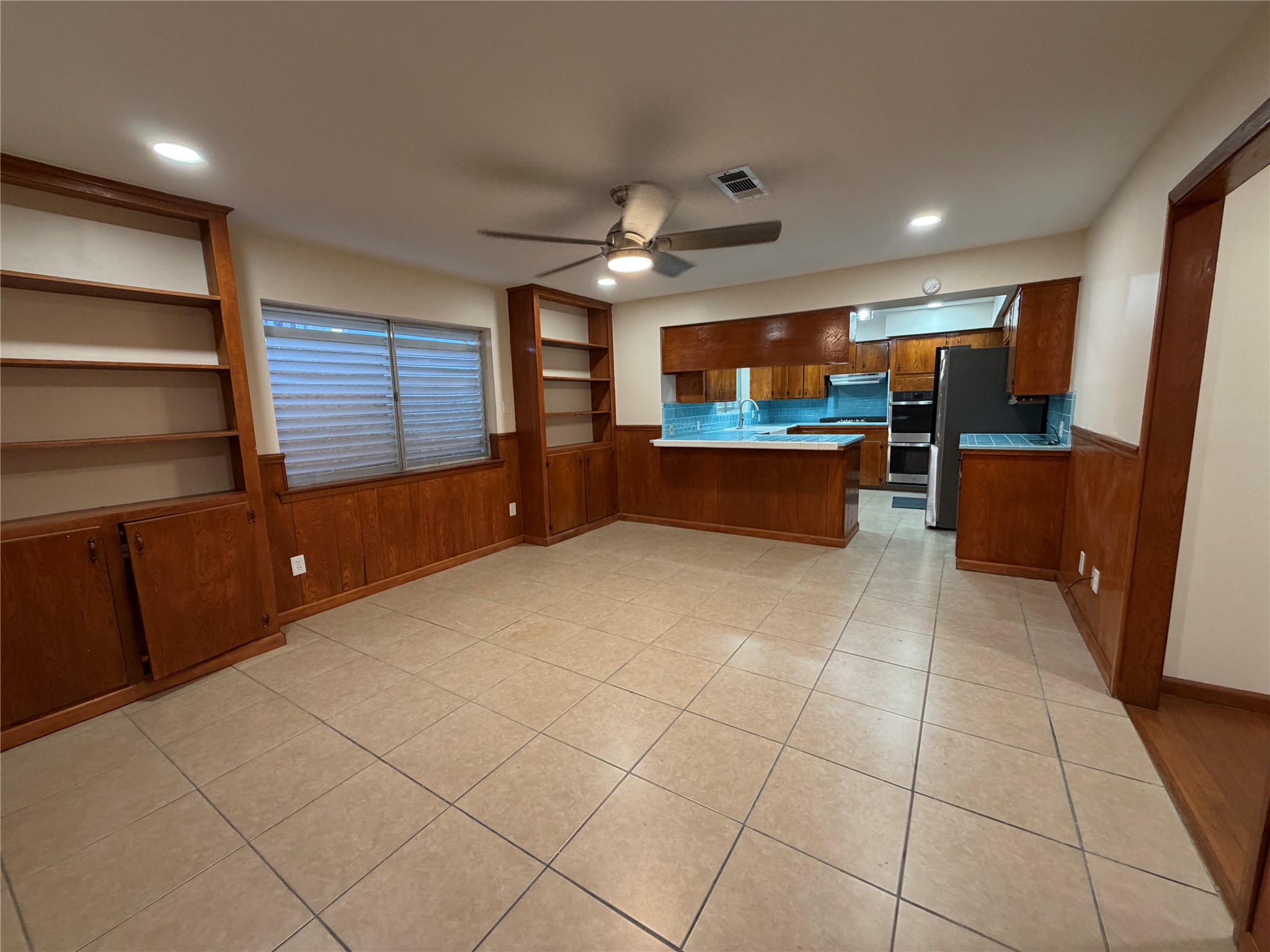 2015 51st Street Property Photo 7