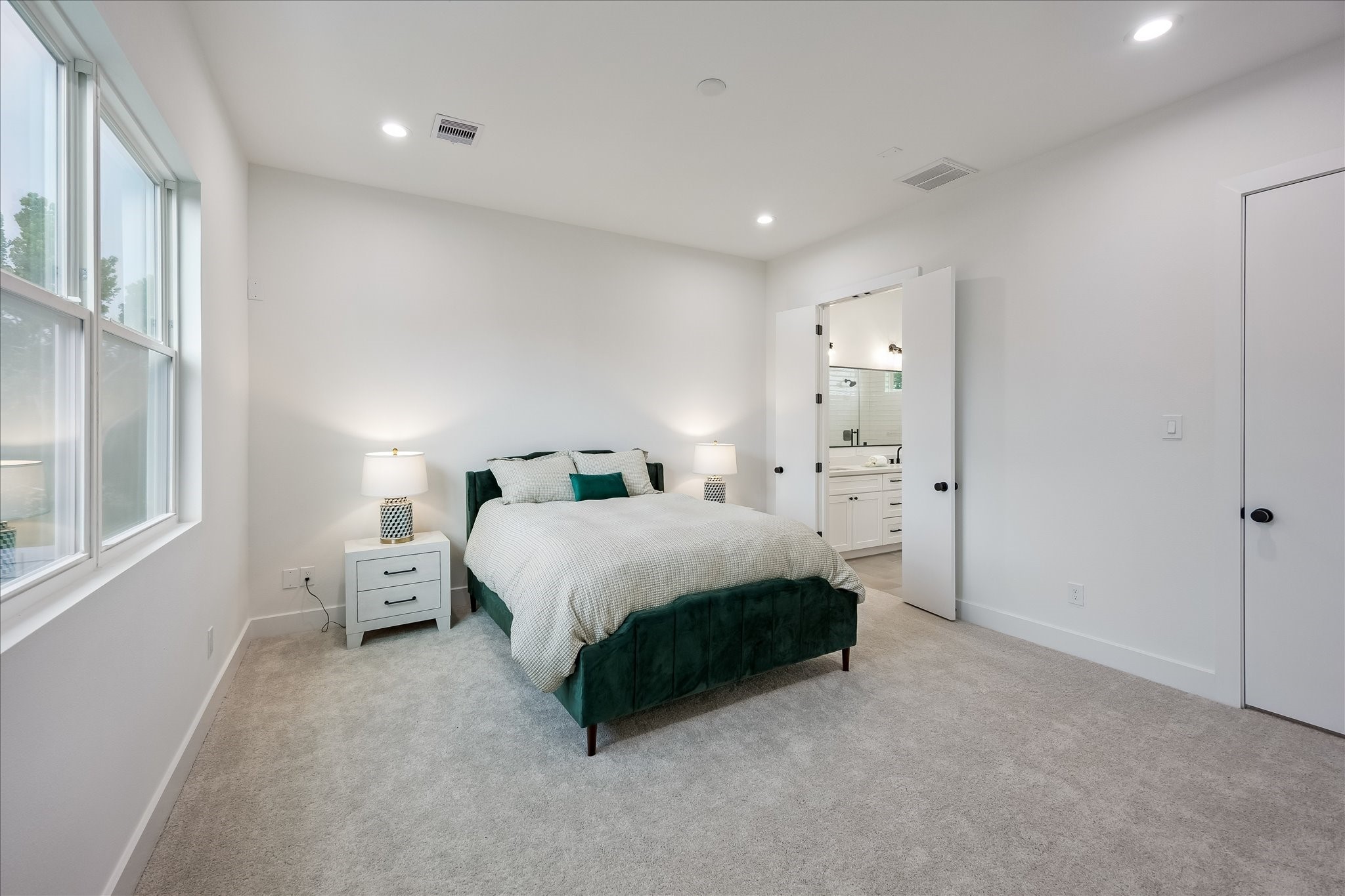 1032 Marcolin Street Property Photo 15
