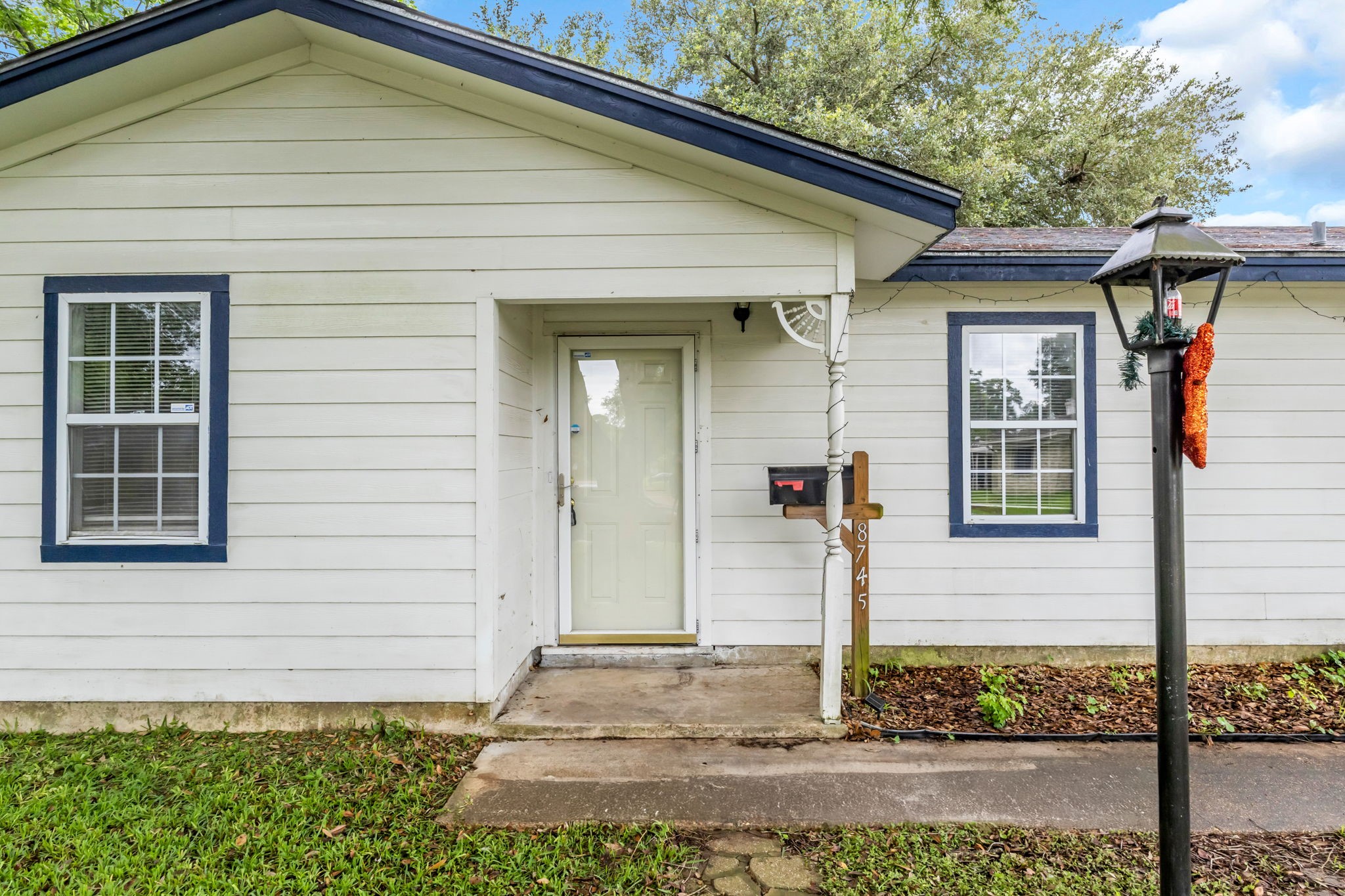 8745 Kimberly Drive Property Photo 3