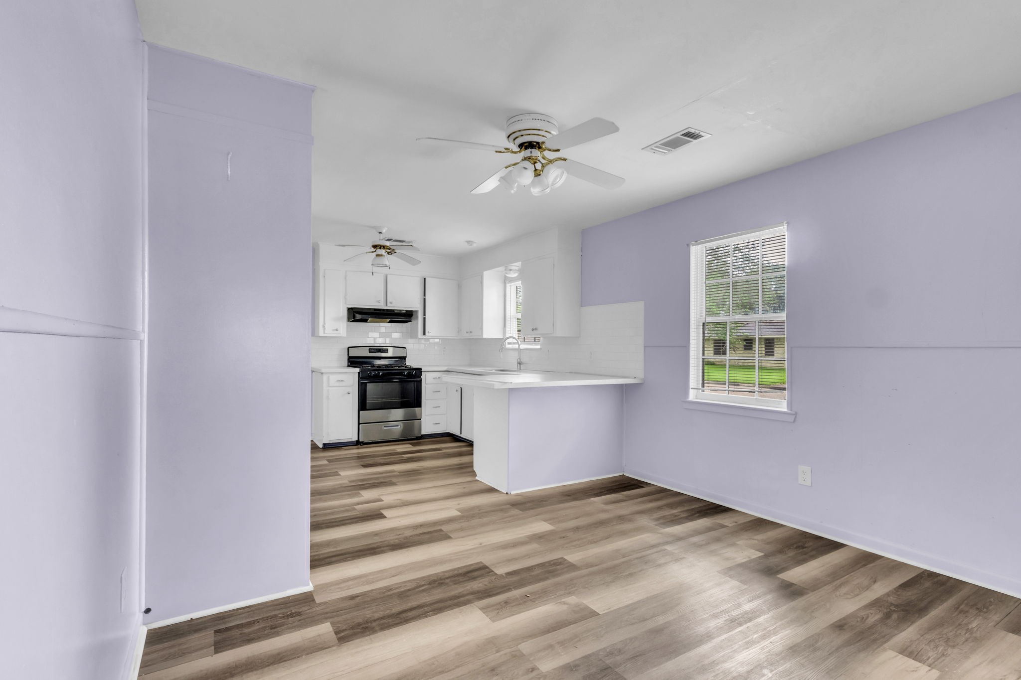 8745 Kimberly Drive Property Photo 6