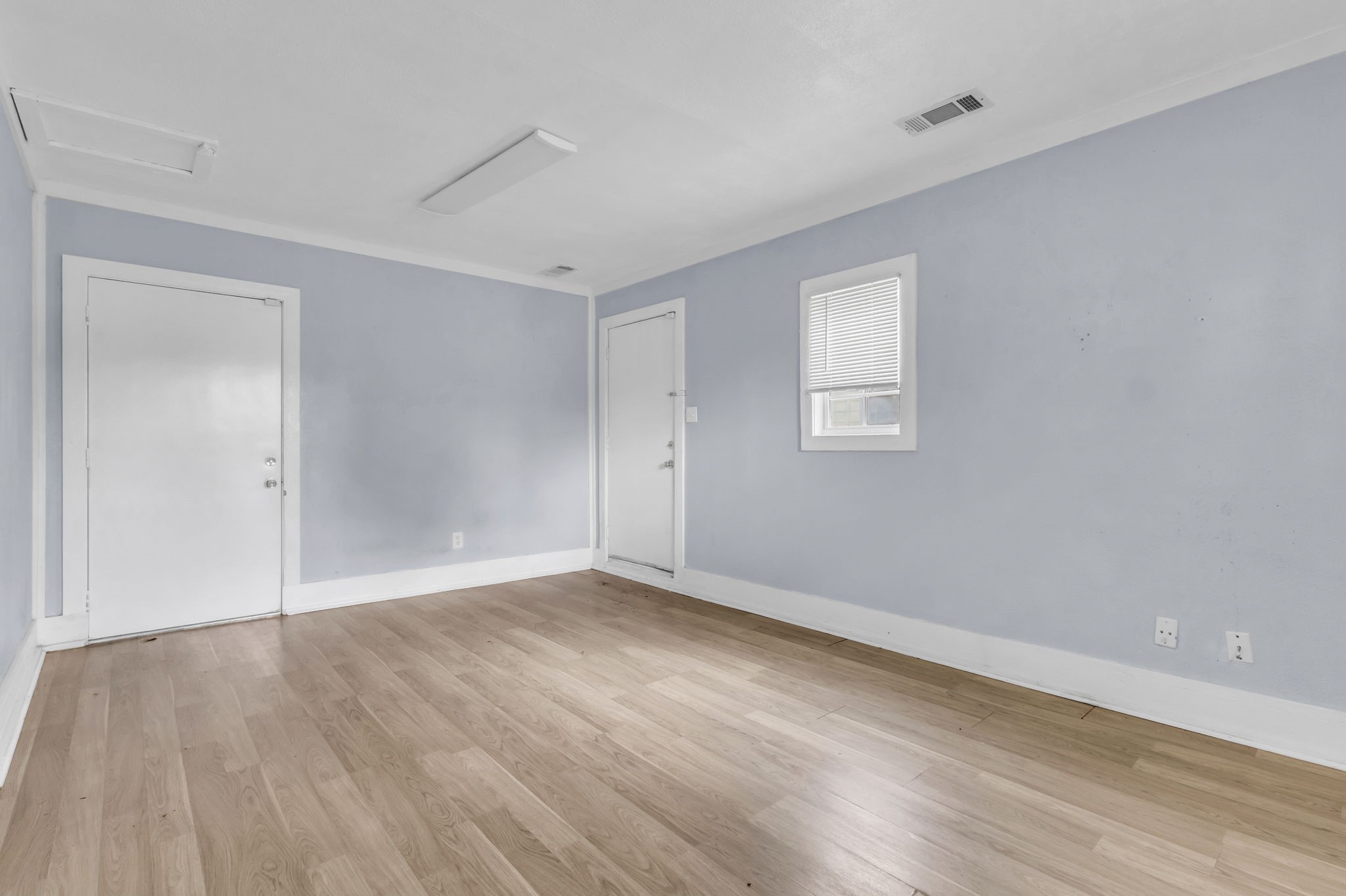 8745 Kimberly Drive Property Photo 10