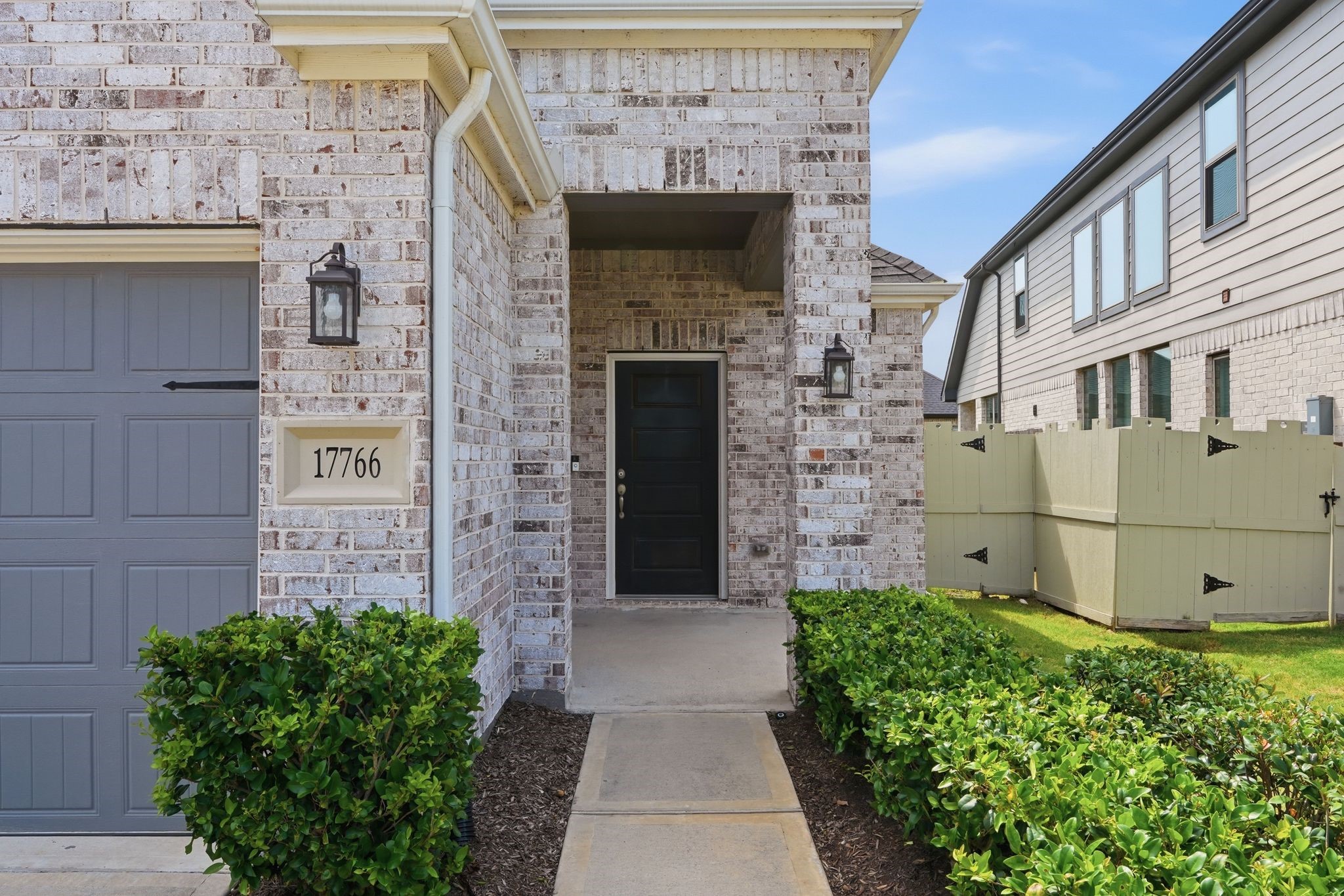 17766 Tree Of Heaven Property Photo 4