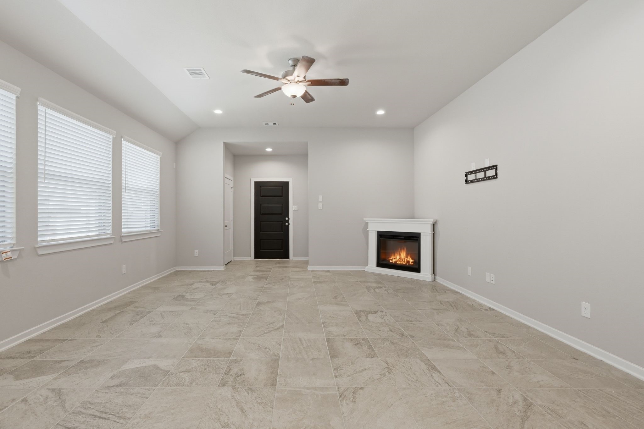 17766 Tree Of Heaven Property Photo 6