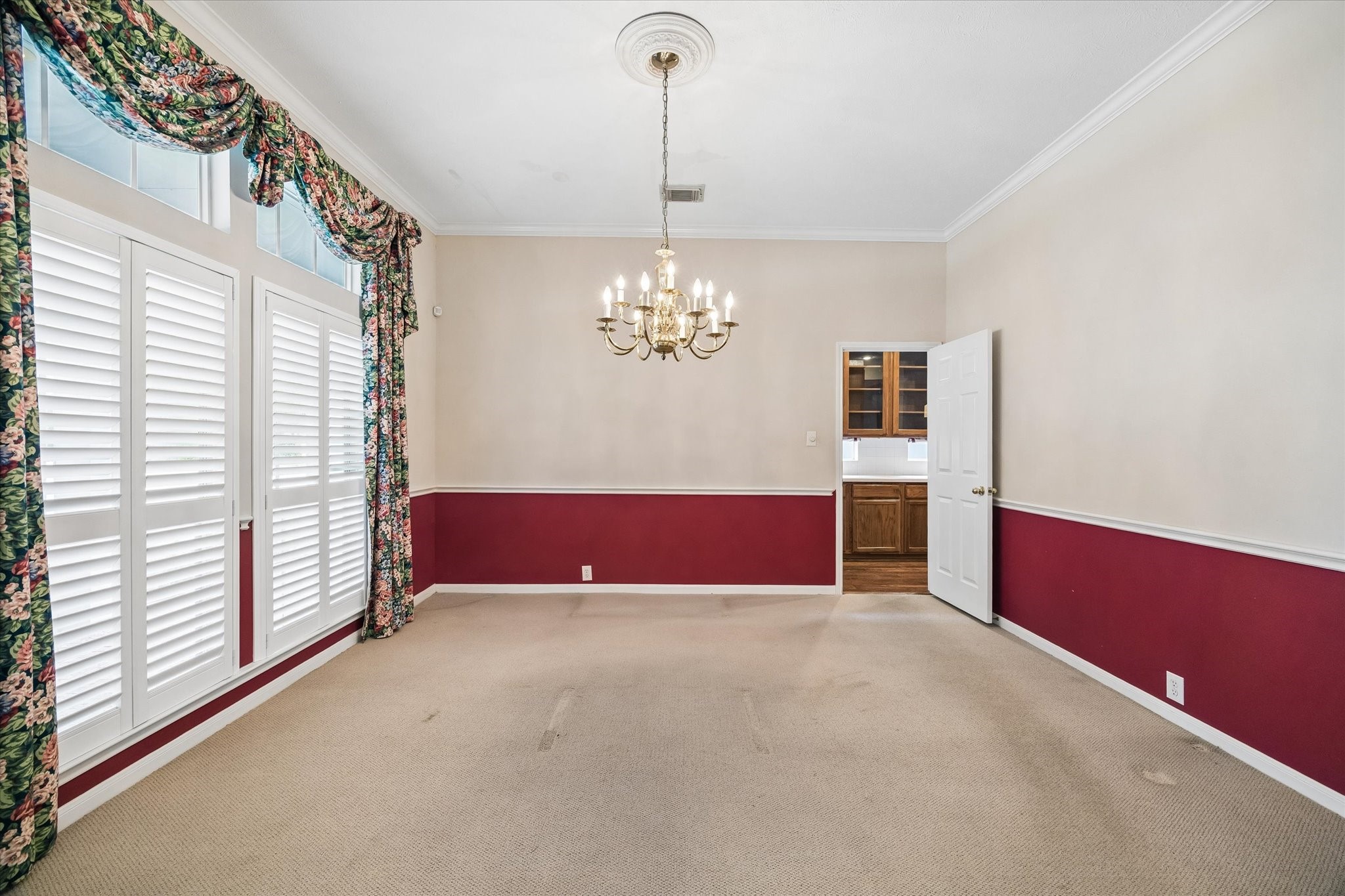 1203 Bingle Road Property Photo 6