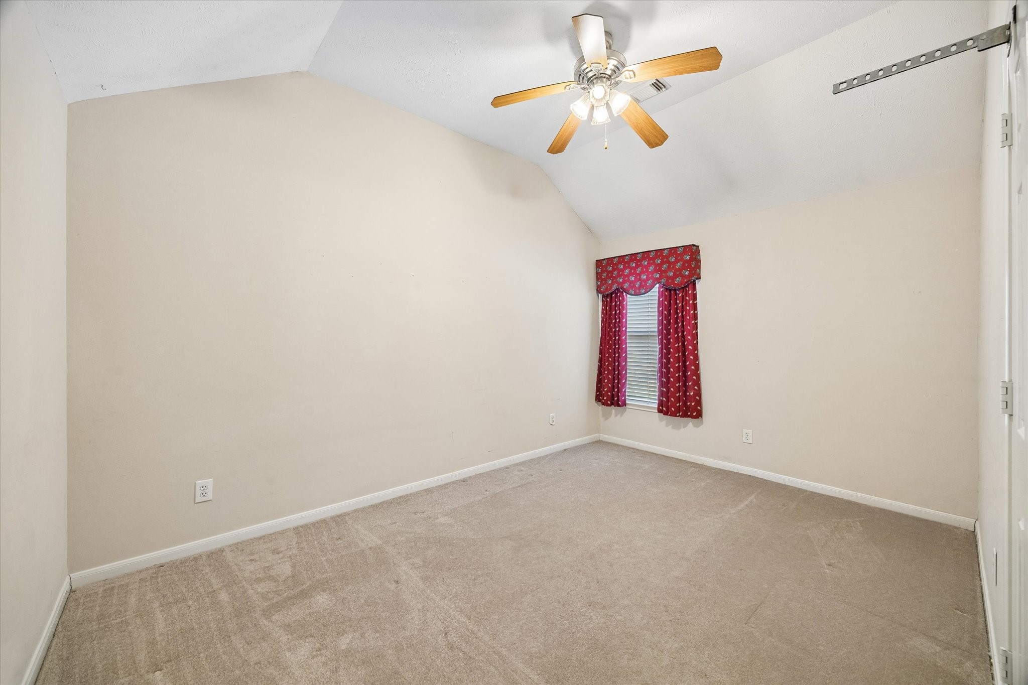 1203 Bingle Road Property Photo 18