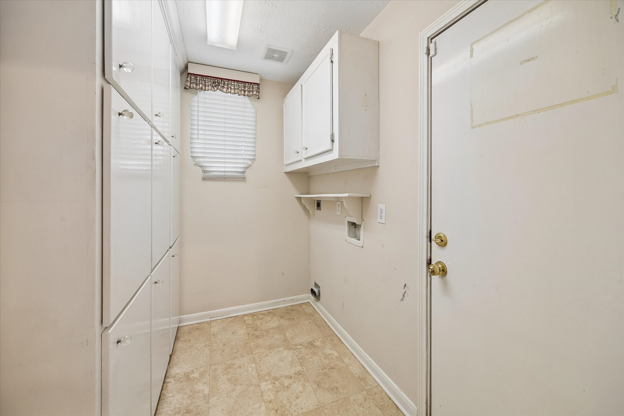 1203 Bingle Road Property Photo 22
