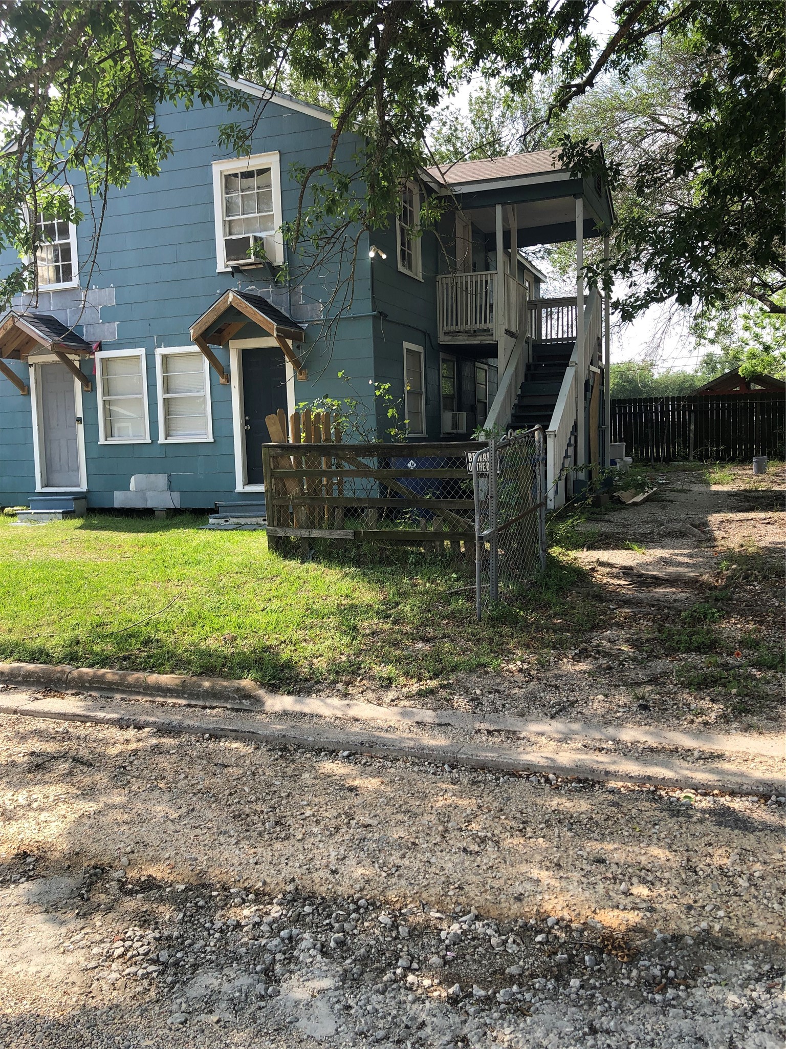 827 1st Avenue N Property Photo 2
