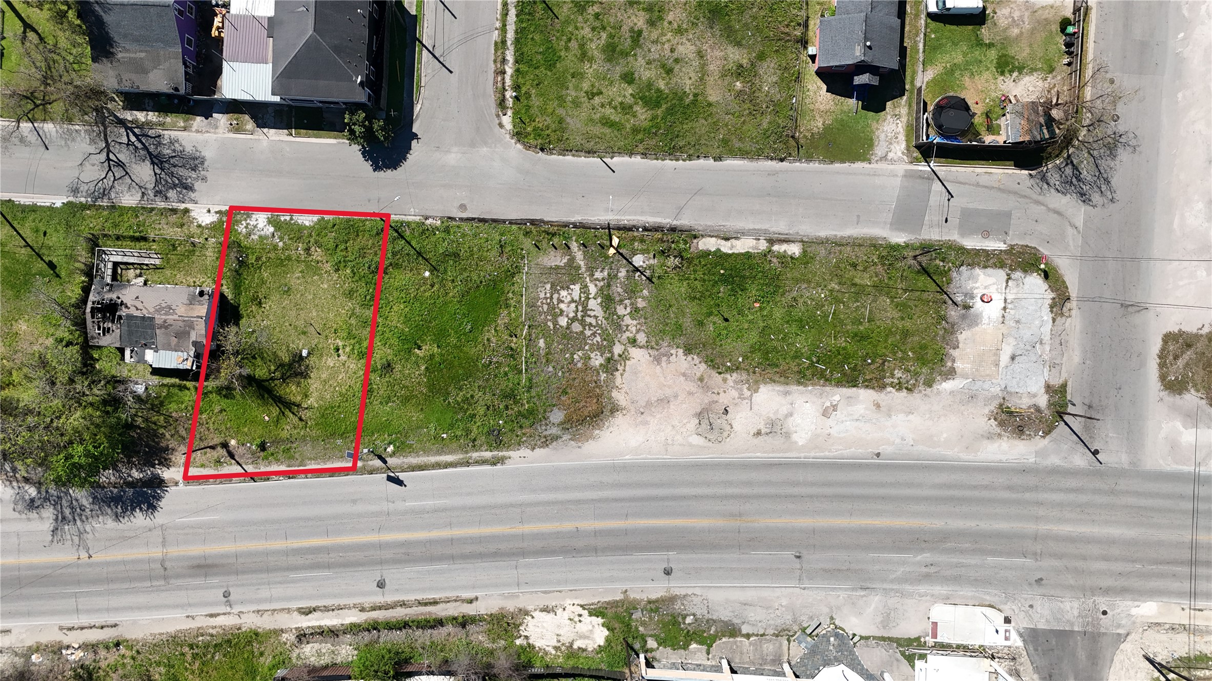 3513 Lockwood Drive Property Photo 4
