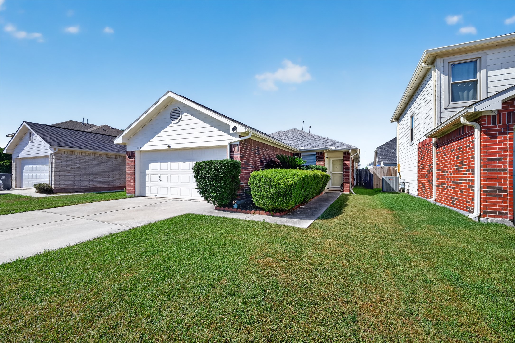11719 Fossil Rock Lane Property Photo 1