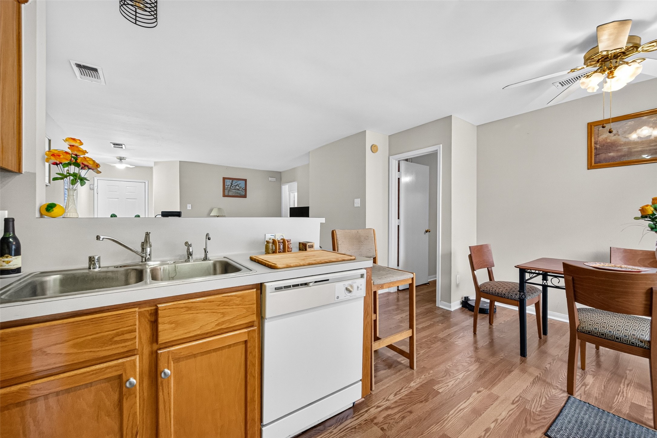 11719 Fossil Rock Lane Property Photo 6