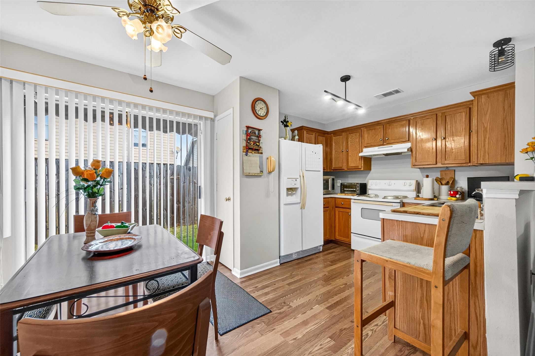 11719 Fossil Rock Lane Property Photo 8
